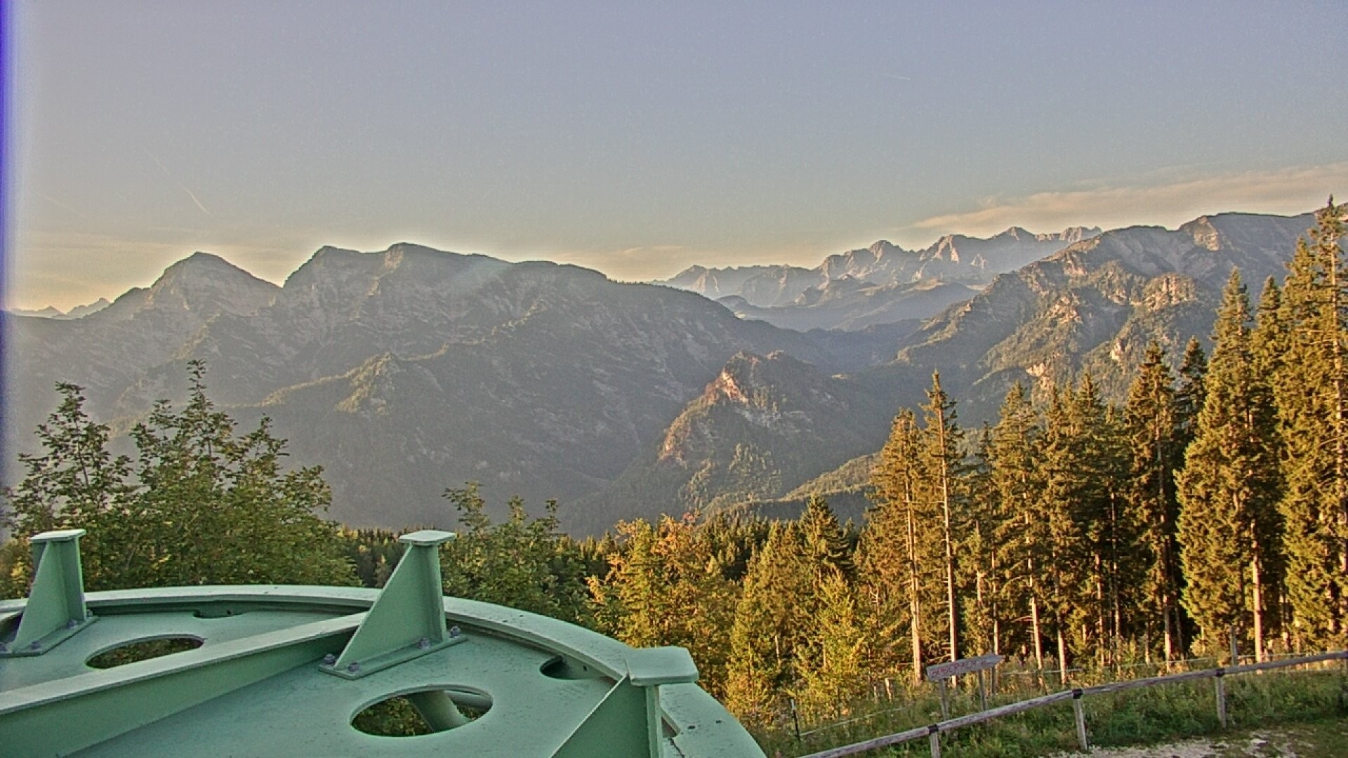 Archiv Foto Webcam Ruhpolding: Bergstation am Unternberg