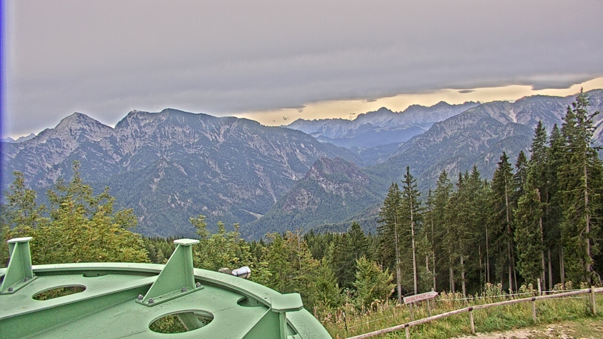 Archiv Foto Webcam Ruhpolding: Bergstation am Unternberg