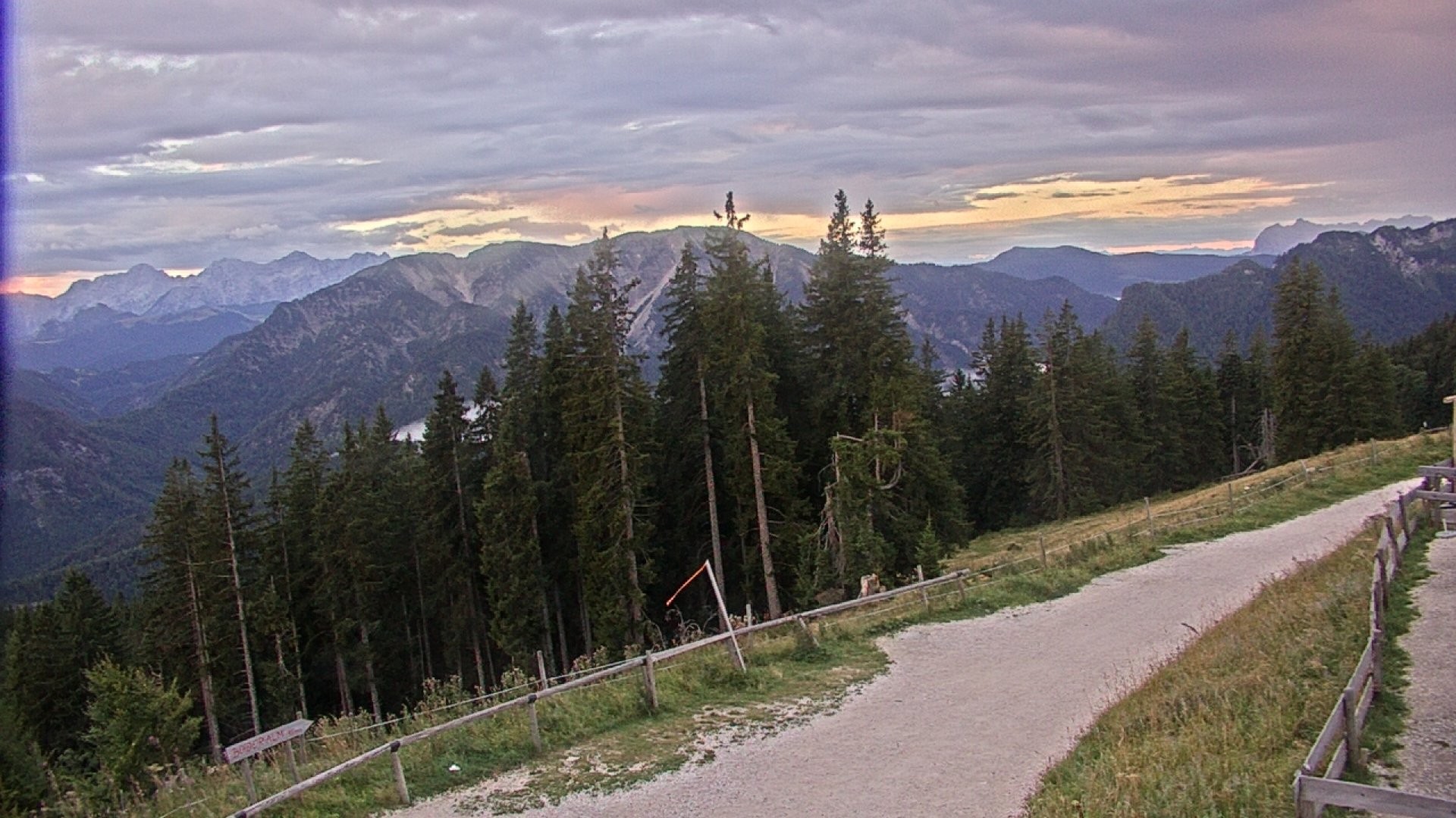 Archived image Webcam Ruhpolding: Top station Unternberg