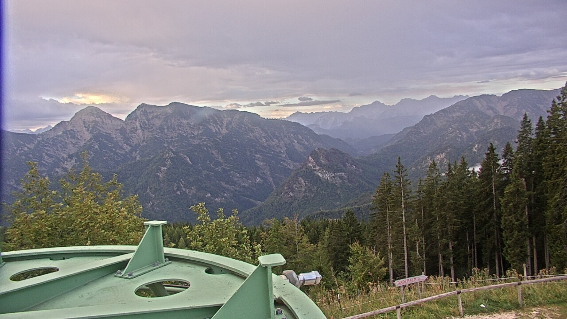 Archived image Webcam Ruhpolding: Top station Unternberg