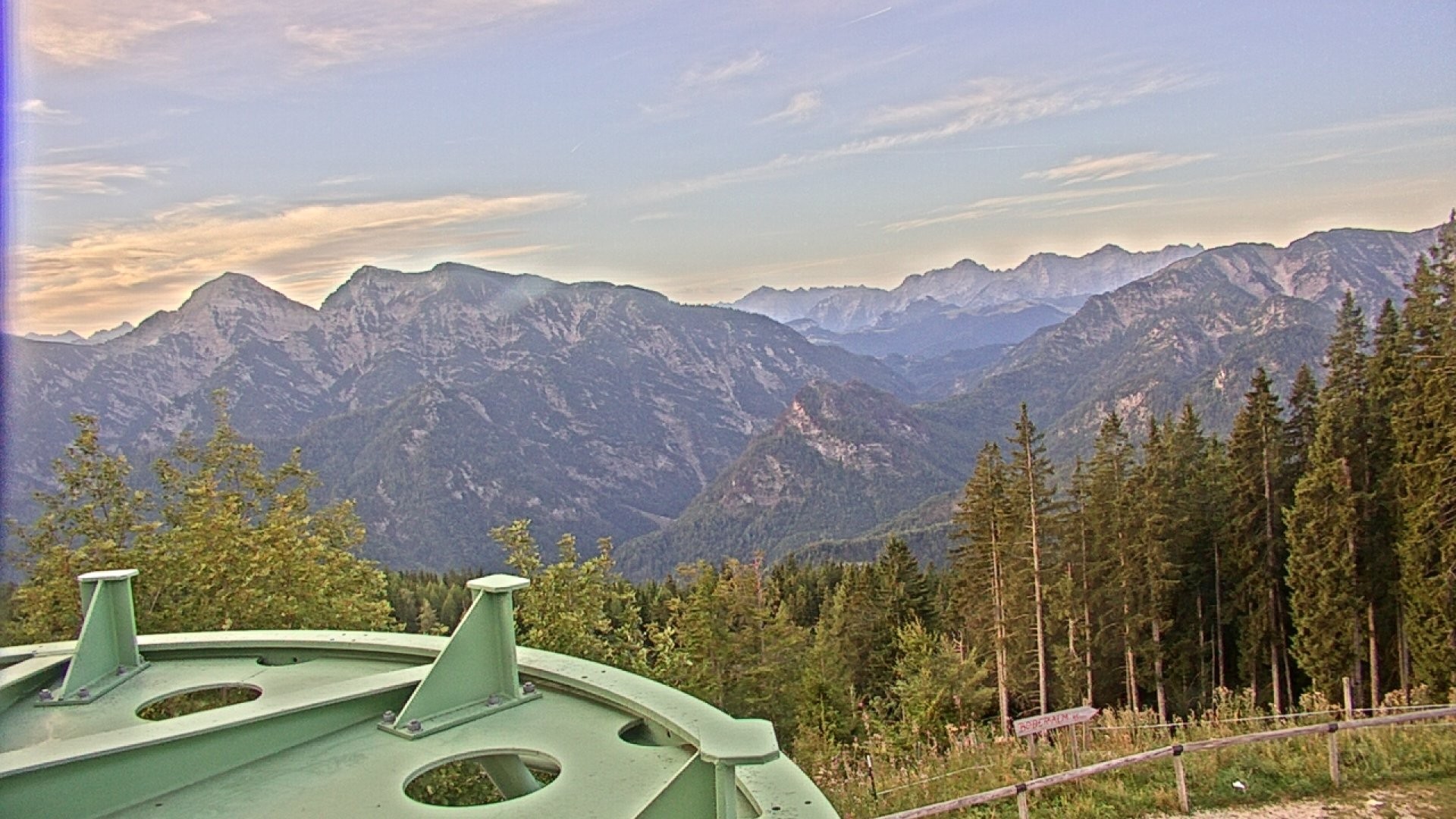 Archiv Foto Webcam Ruhpolding: Bergstation am Unternberg