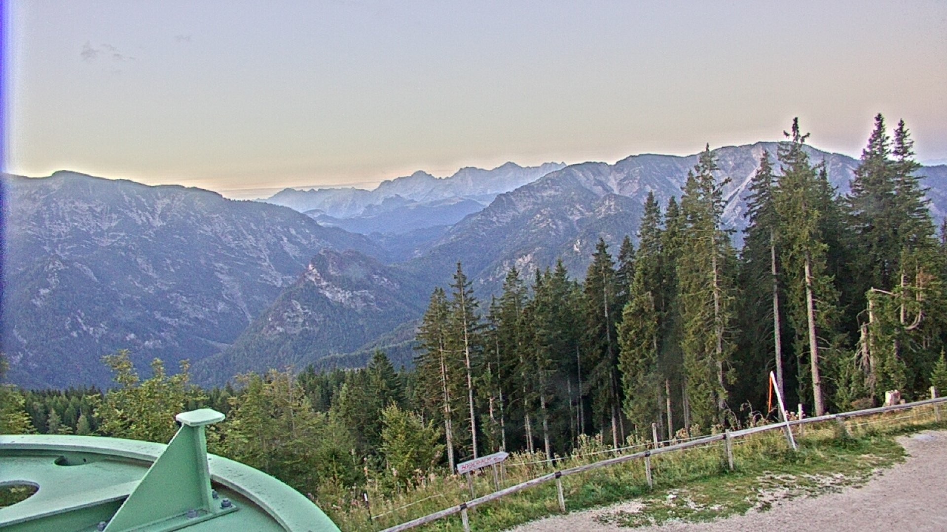 Archiv Foto Webcam Ruhpolding: Bergstation am Unternberg