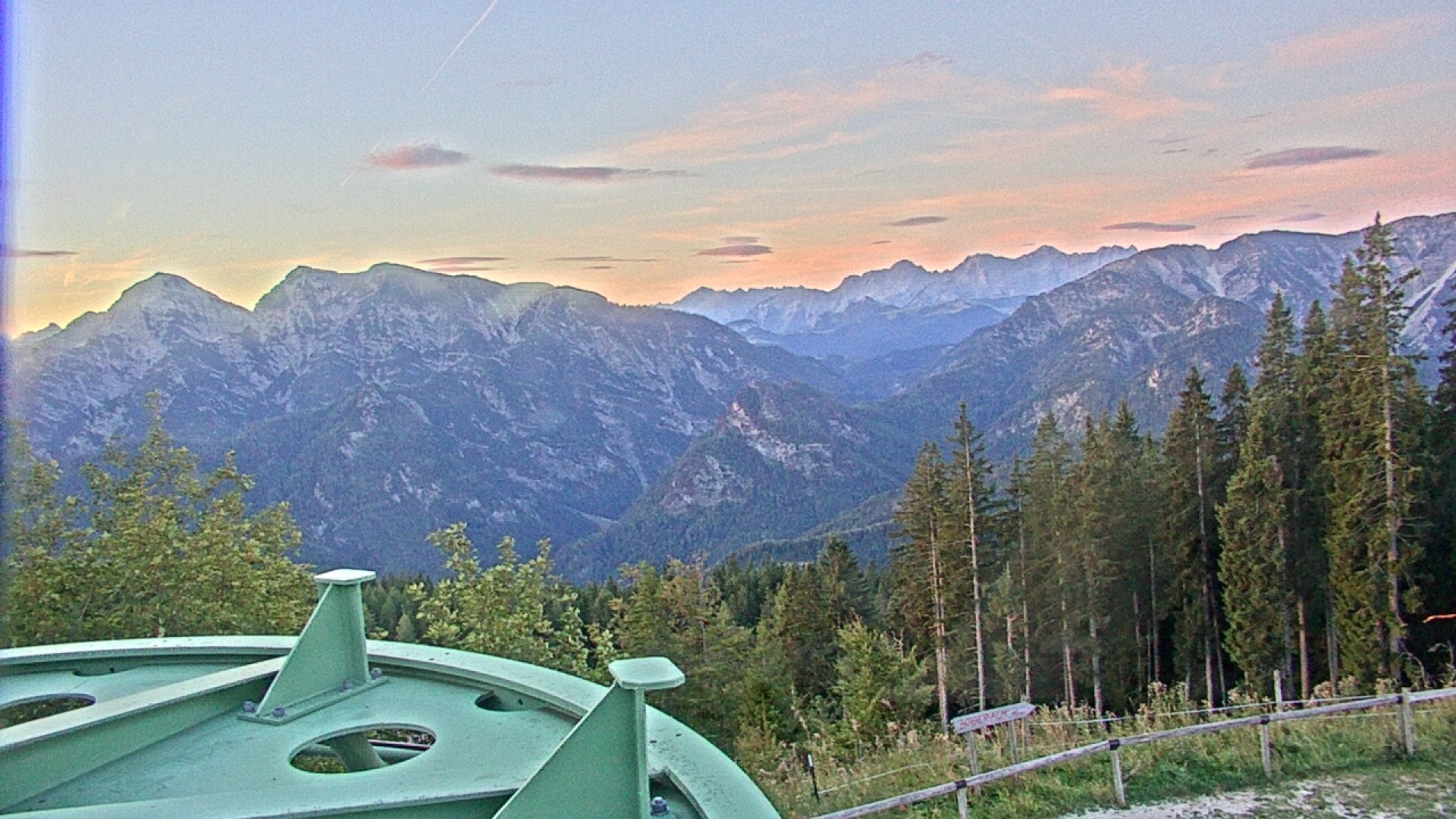 Archiv Foto Webcam Ruhpolding: Bergstation am Unternberg