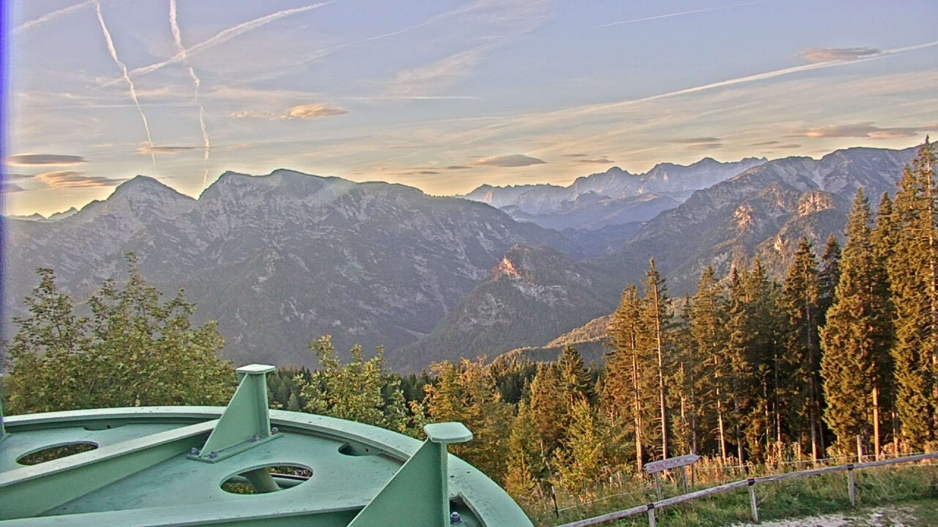 Archiv Foto Webcam Ruhpolding: Bergstation am Unternberg