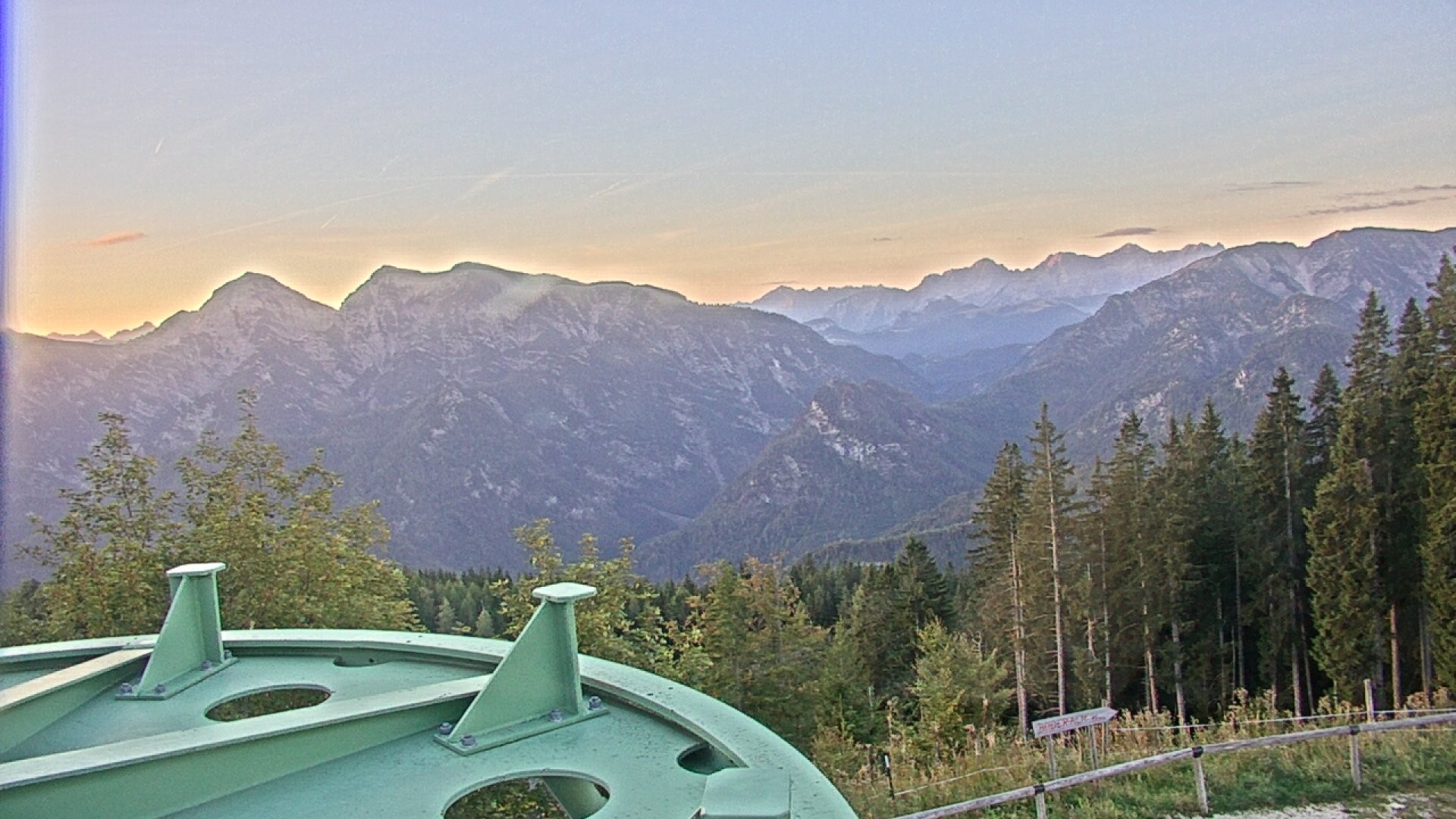 Archiv Foto Webcam Ruhpolding: Bergstation am Unternberg