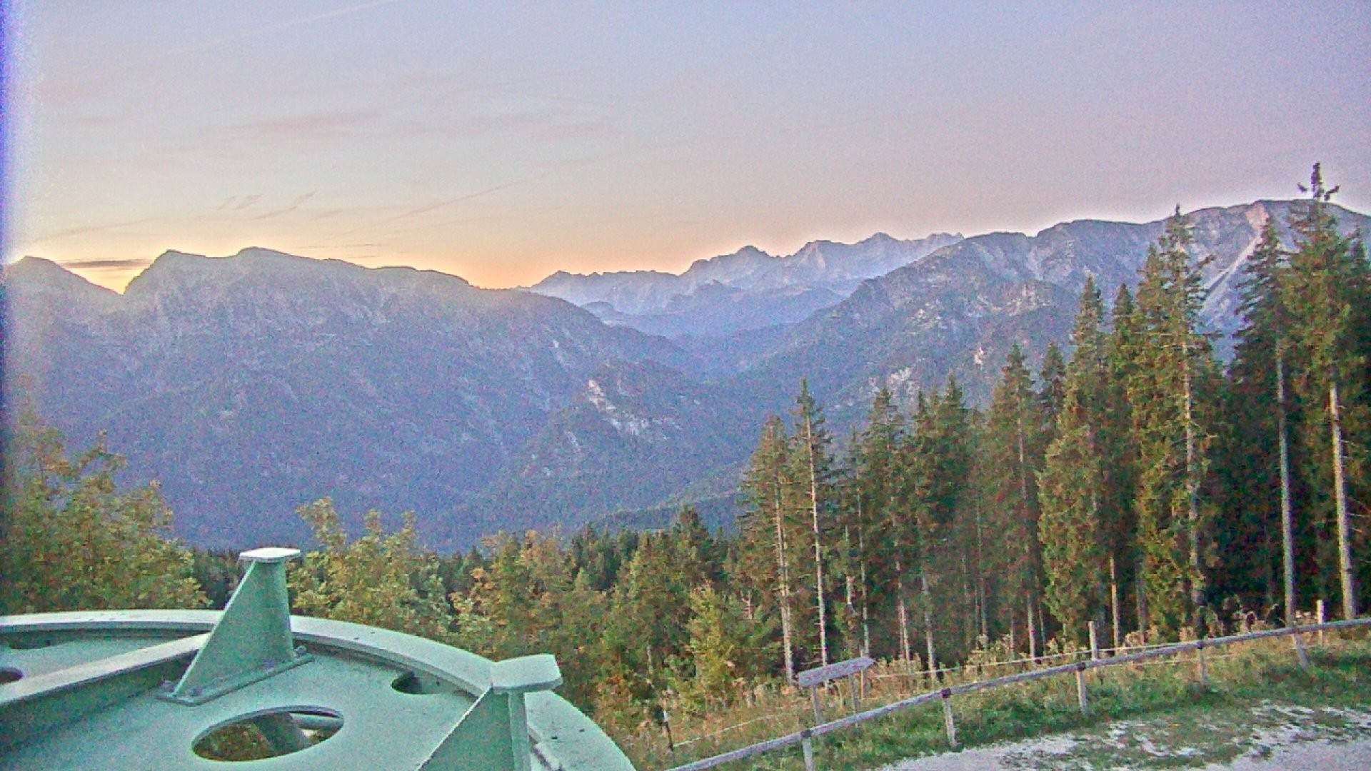 Archiv Foto Webcam Ruhpolding: Bergstation am Unternberg
