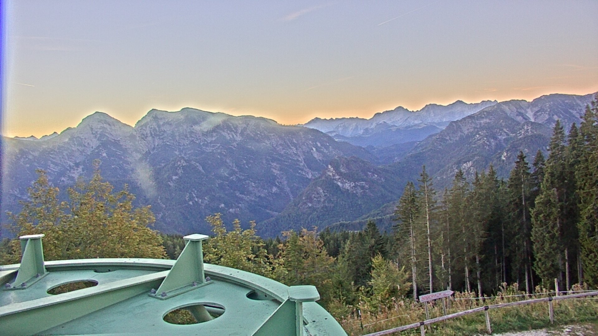 Archived image Webcam Ruhpolding: Top station Unternberg