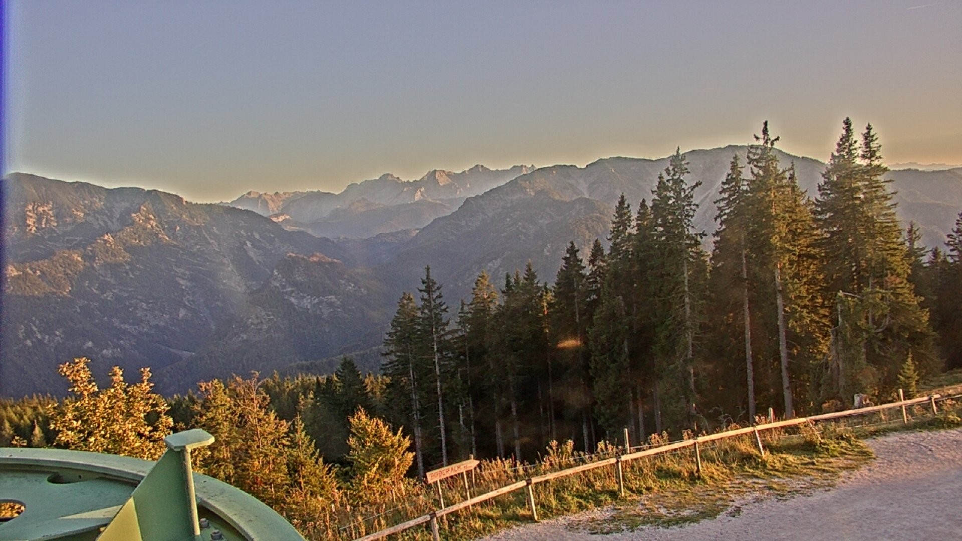 Archiv Foto Webcam Ruhpolding: Bergstation am Unternberg