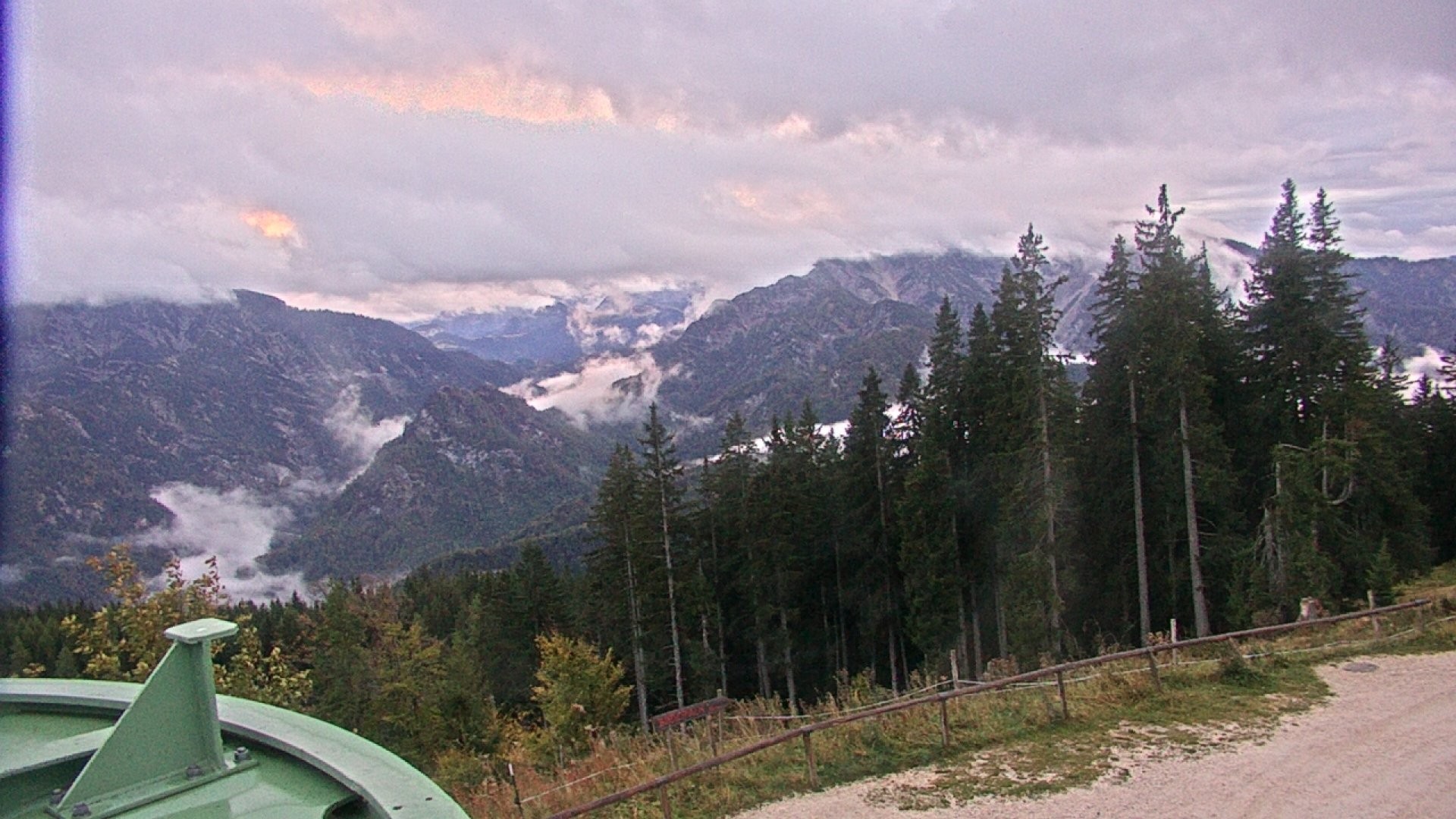 Archiv Foto Webcam Ruhpolding: Bergstation am Unternberg