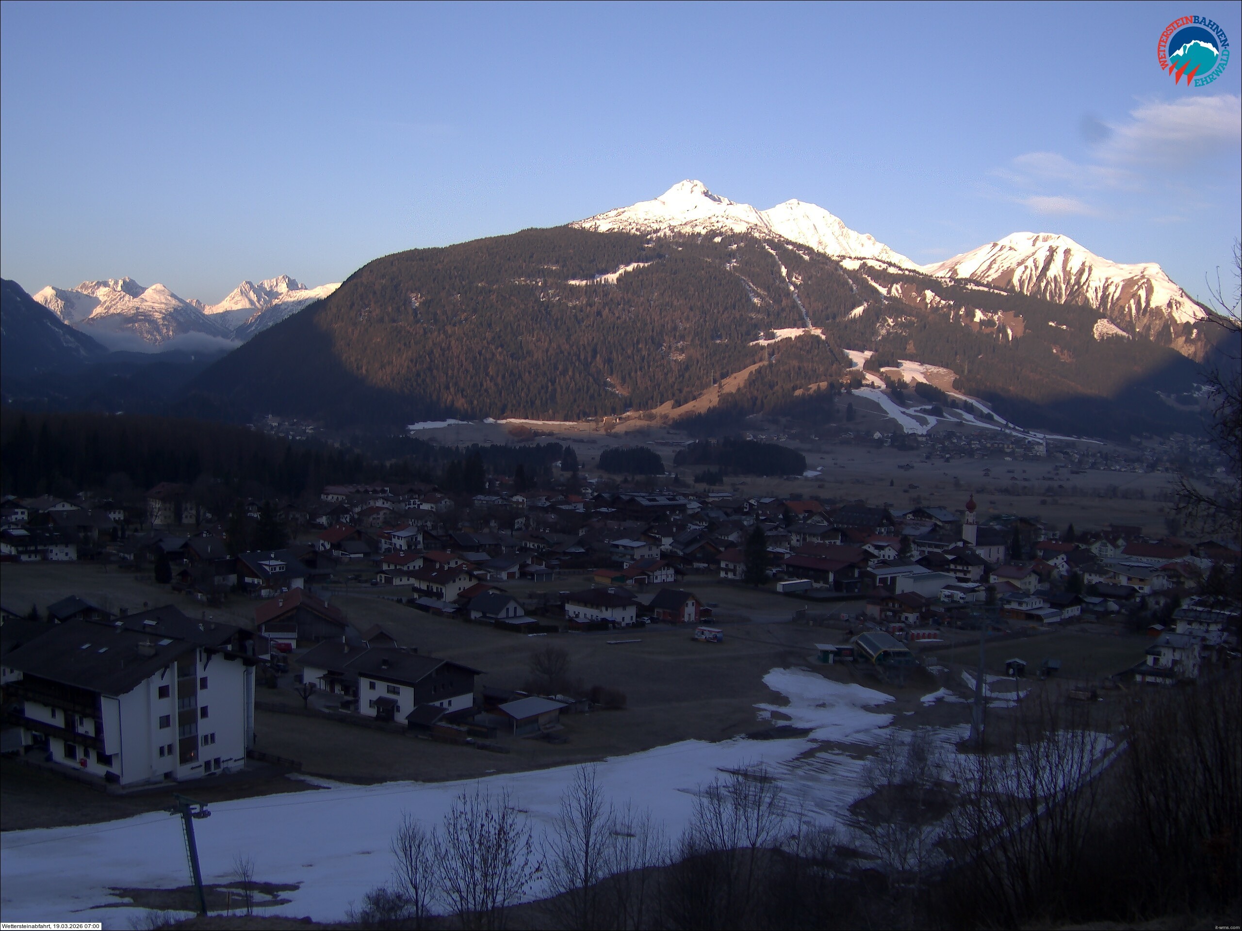 Archived image Webcam Sonnenhang chairlift Ehrwald