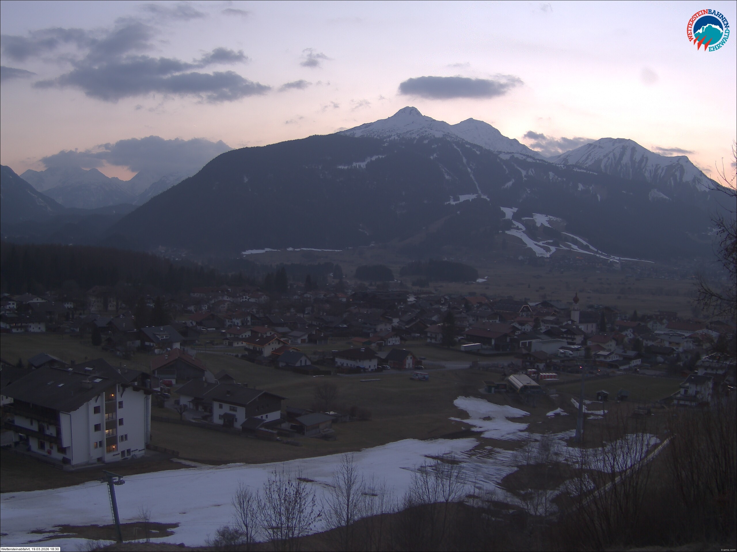 Archived image Webcam Sonnenhang chairlift Ehrwald