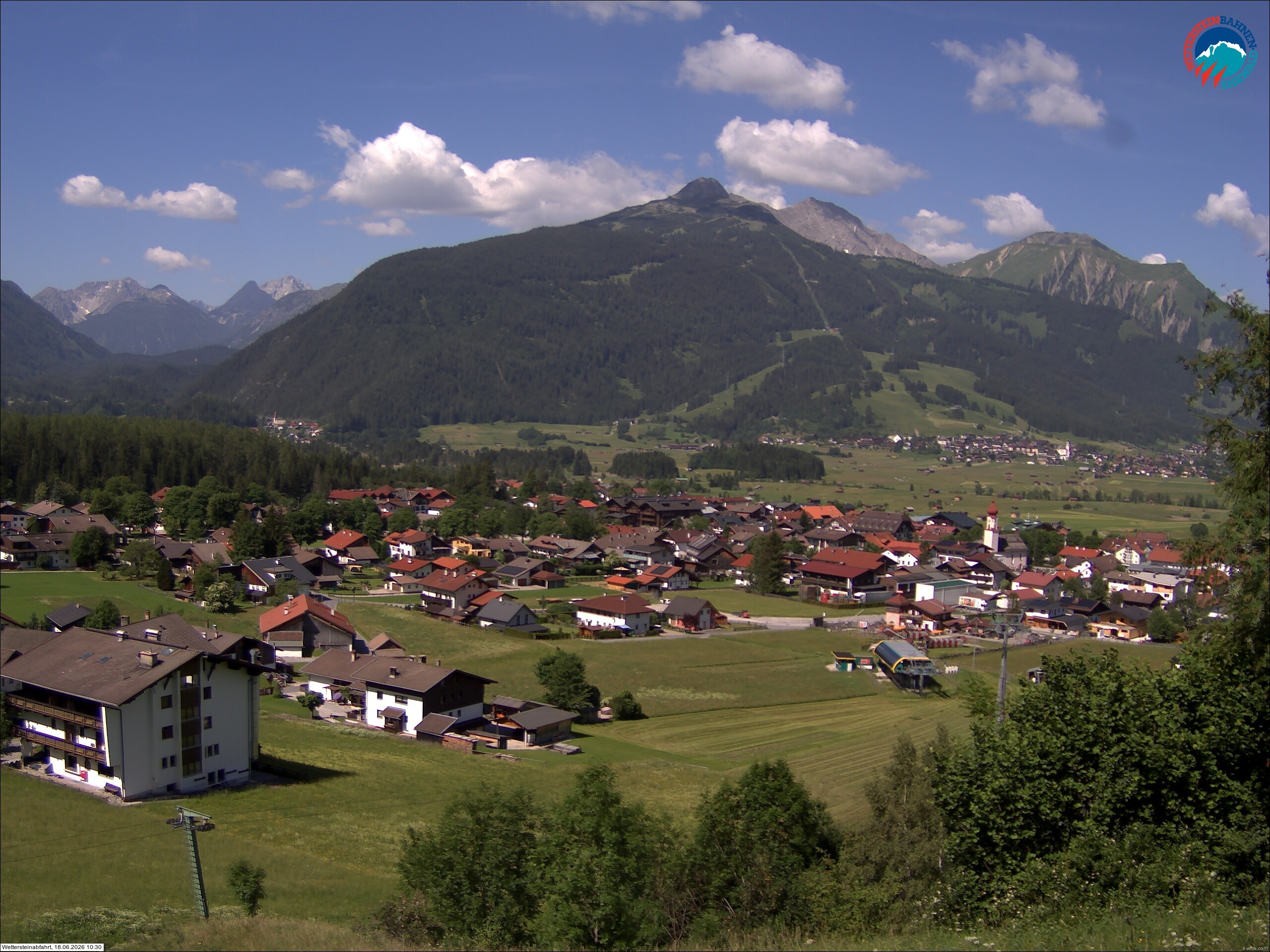 Archived image Webcam Sonnenhang chairlift Ehrwald