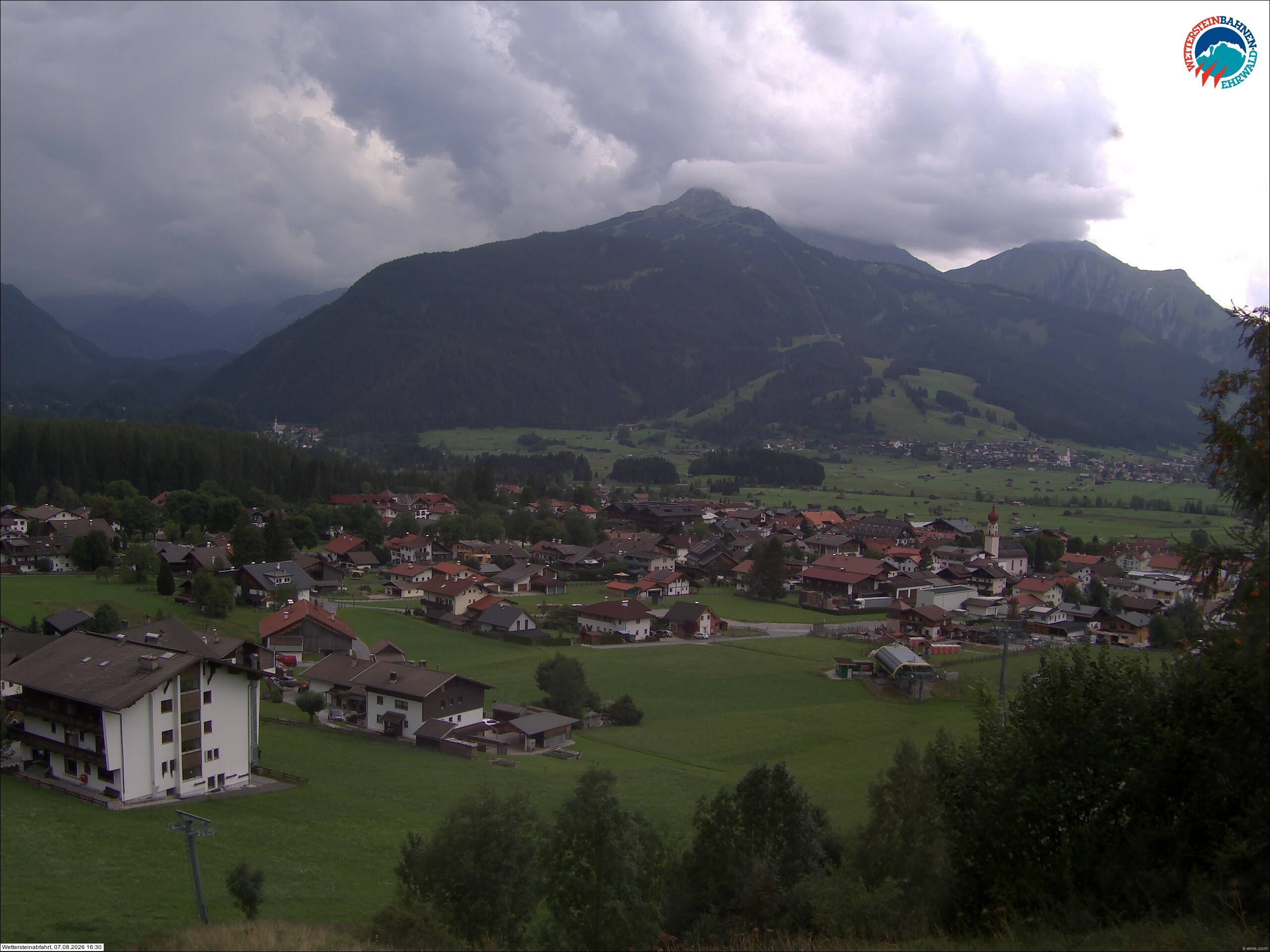 Archived image Webcam Sonnenhang chairlift Ehrwald