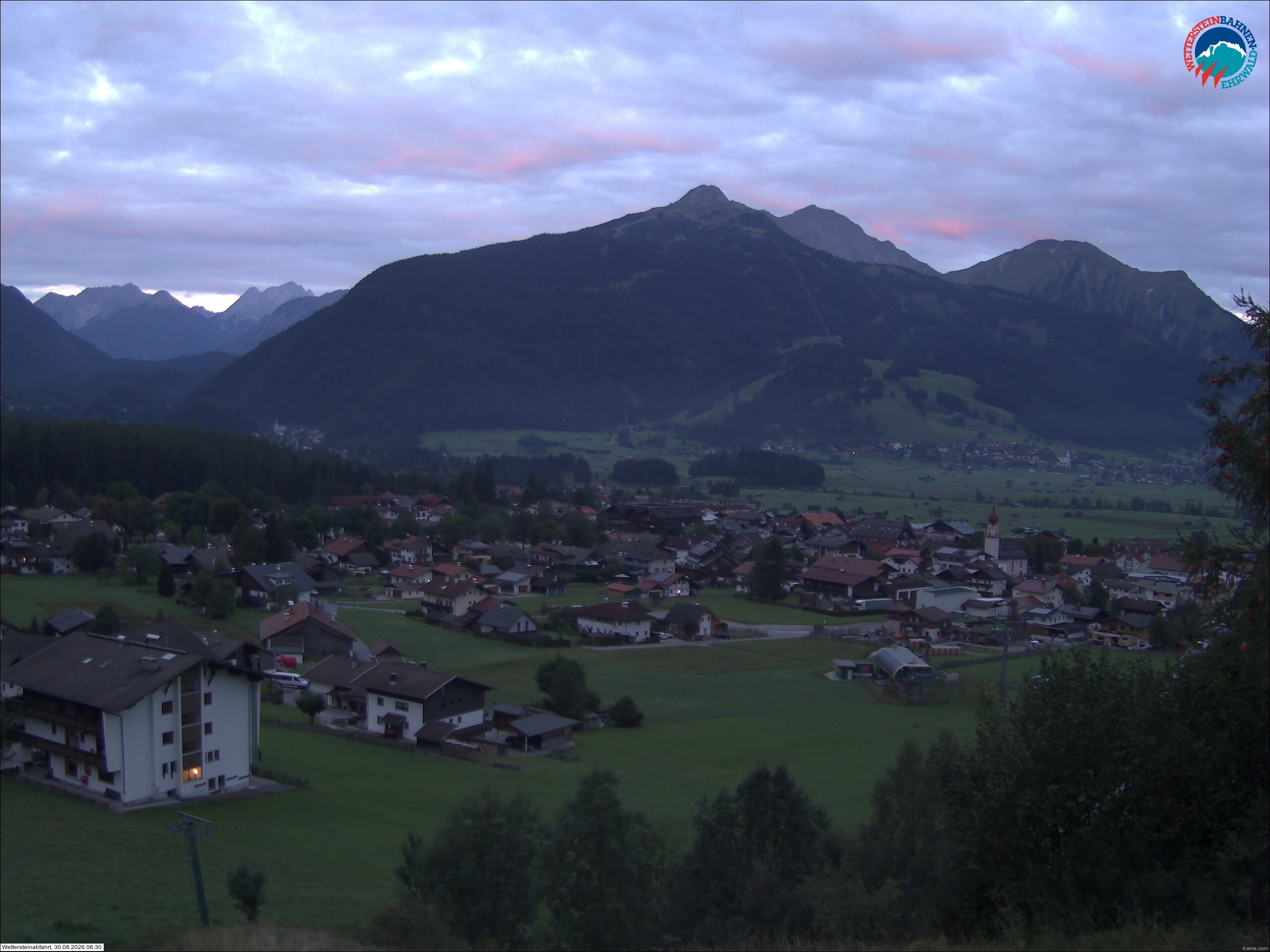 Archived image Webcam Sonnenhang chairlift Ehrwald