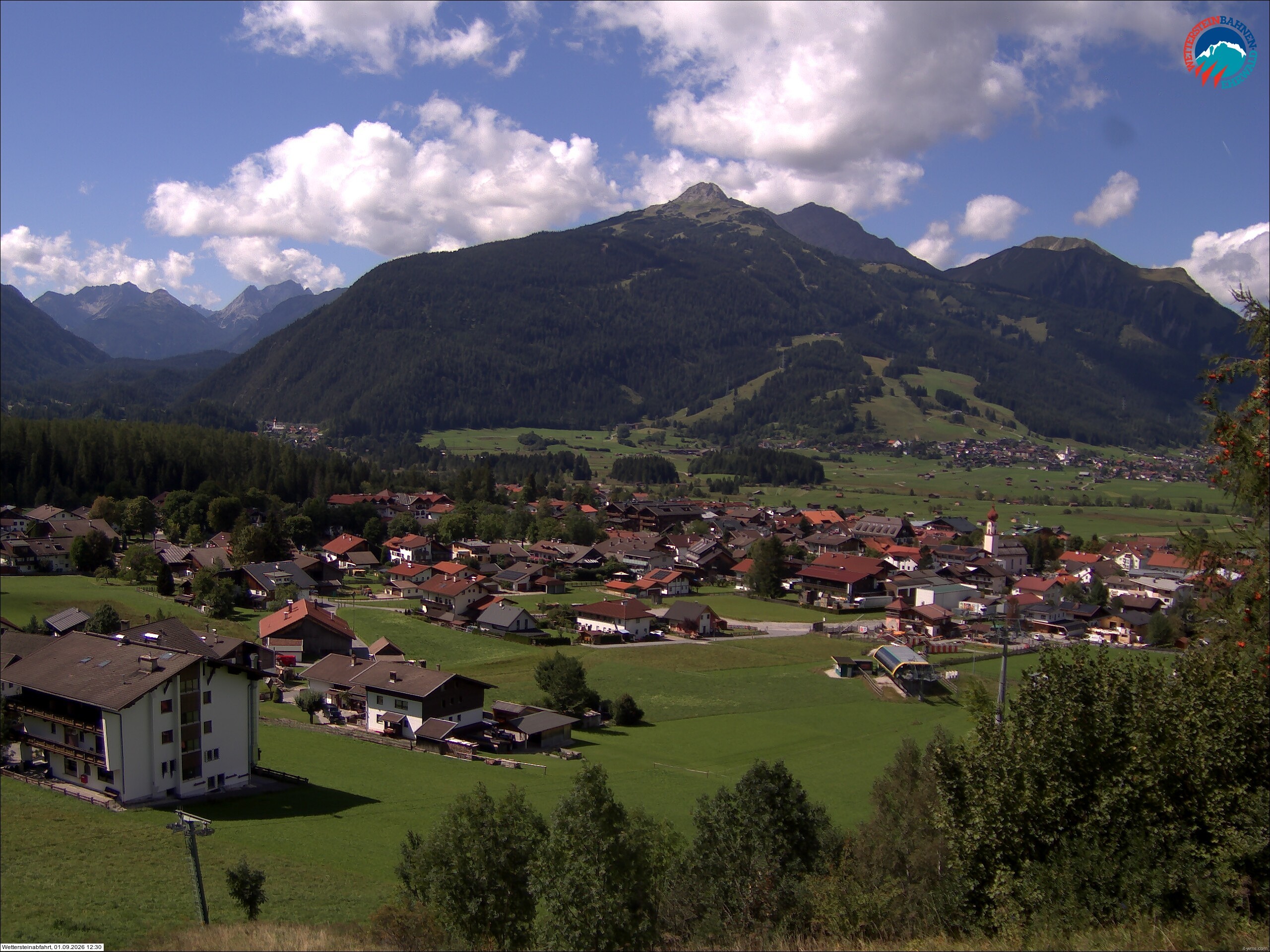 Archived image Webcam Sonnenhang chairlift Ehrwald