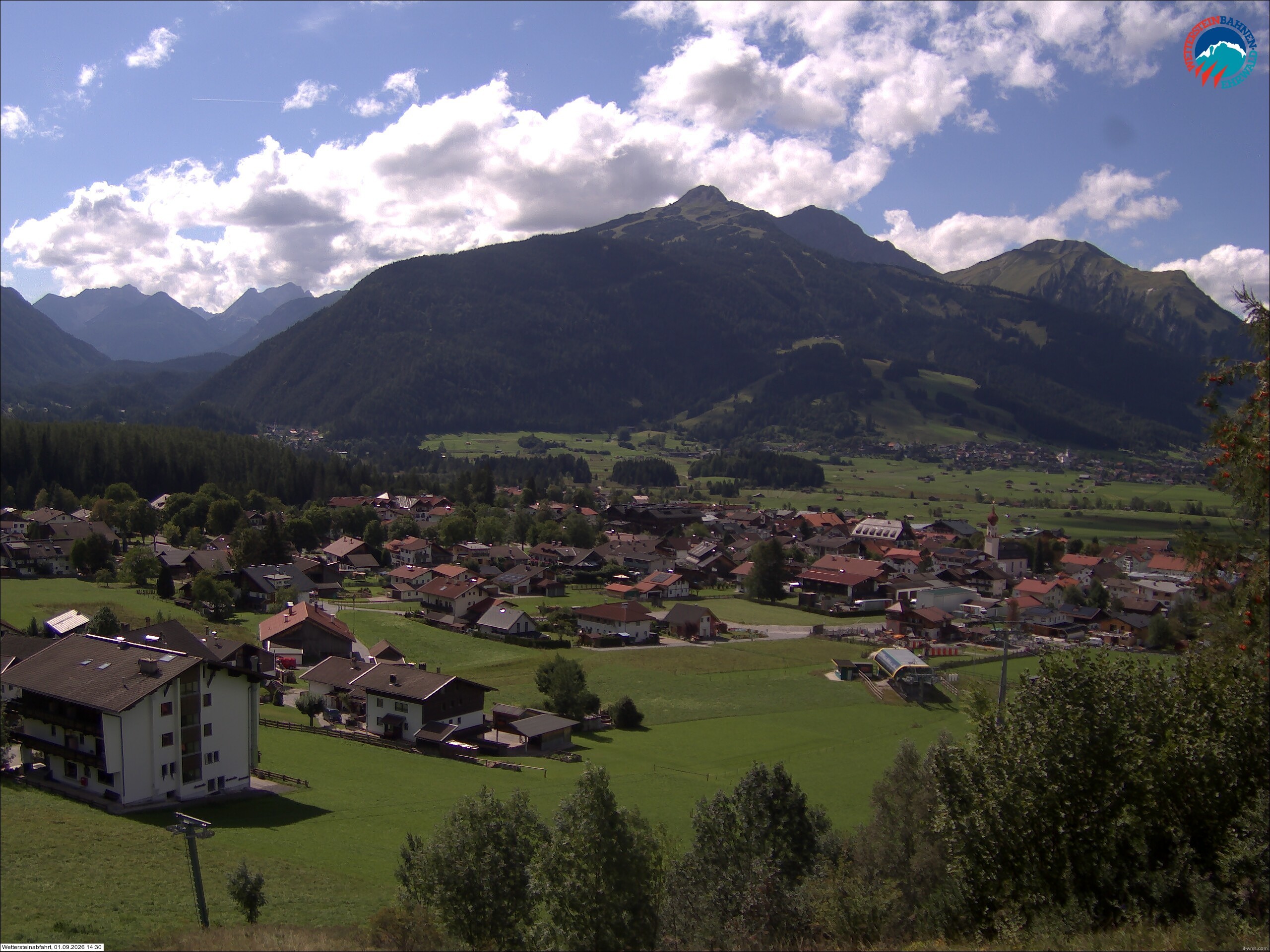 Archived image Webcam Sonnenhang chairlift Ehrwald