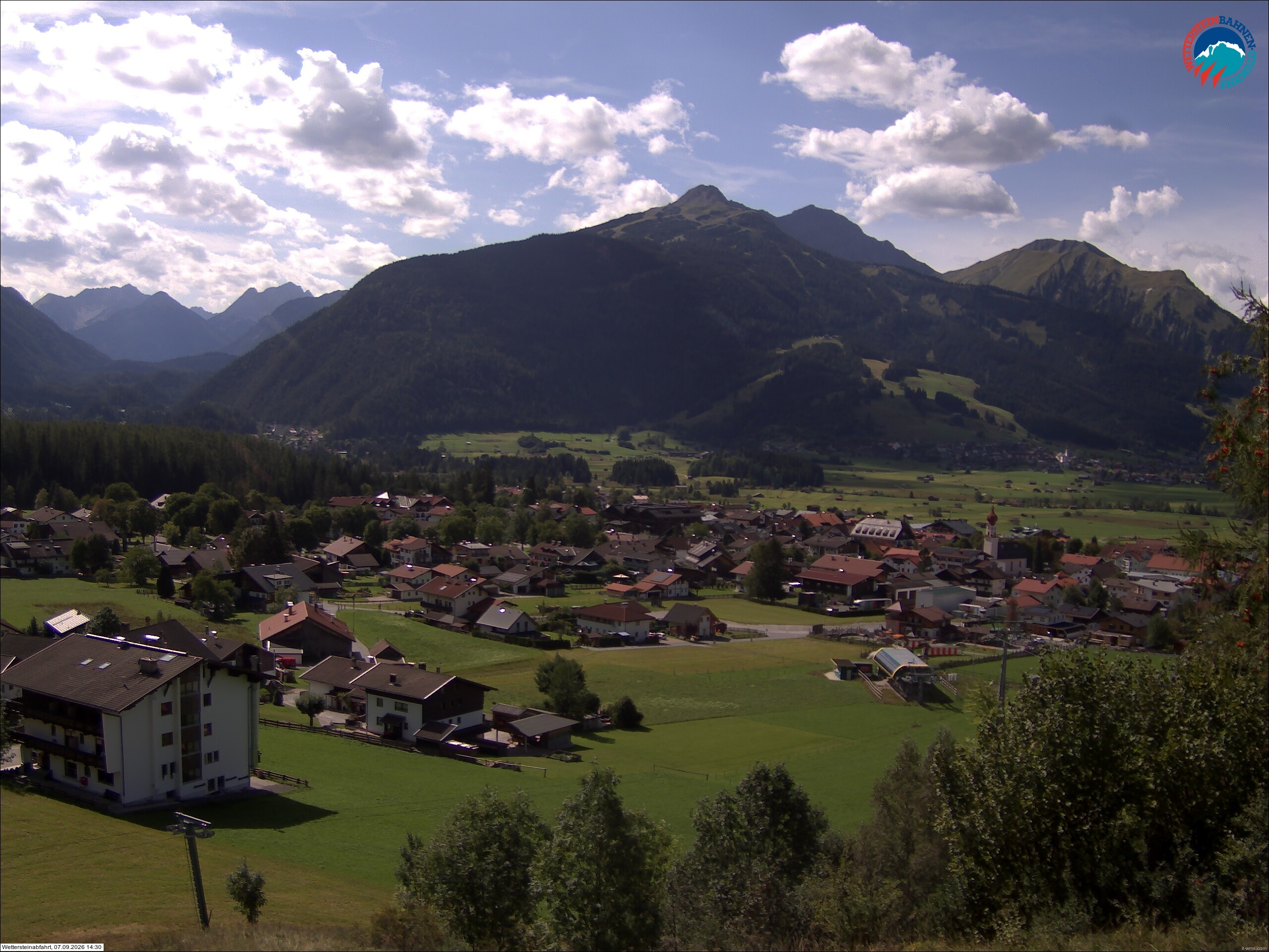 Archived image Webcam Sonnenhang chairlift Ehrwald