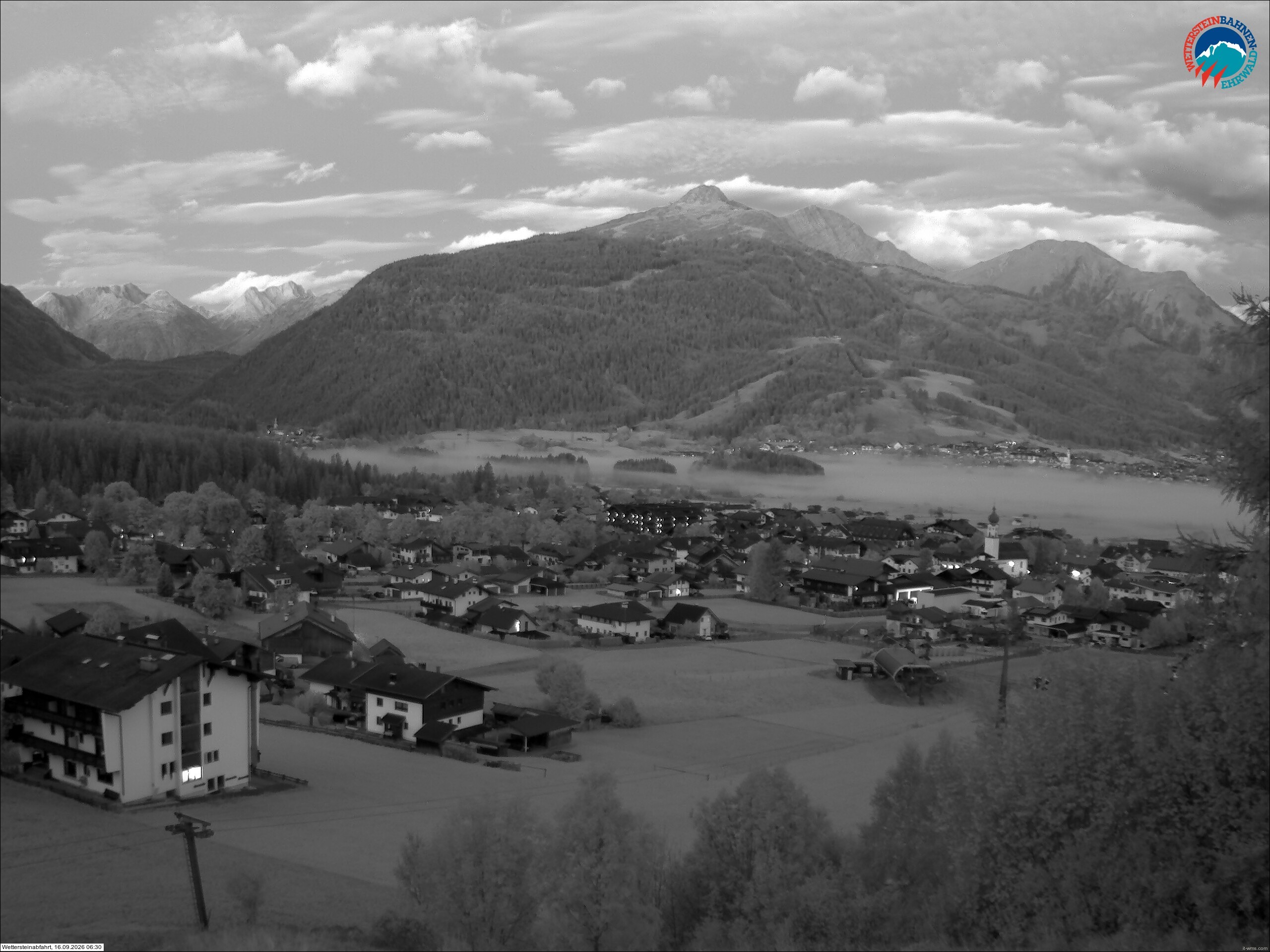 Archived image Webcam Sonnenhang chairlift Ehrwald