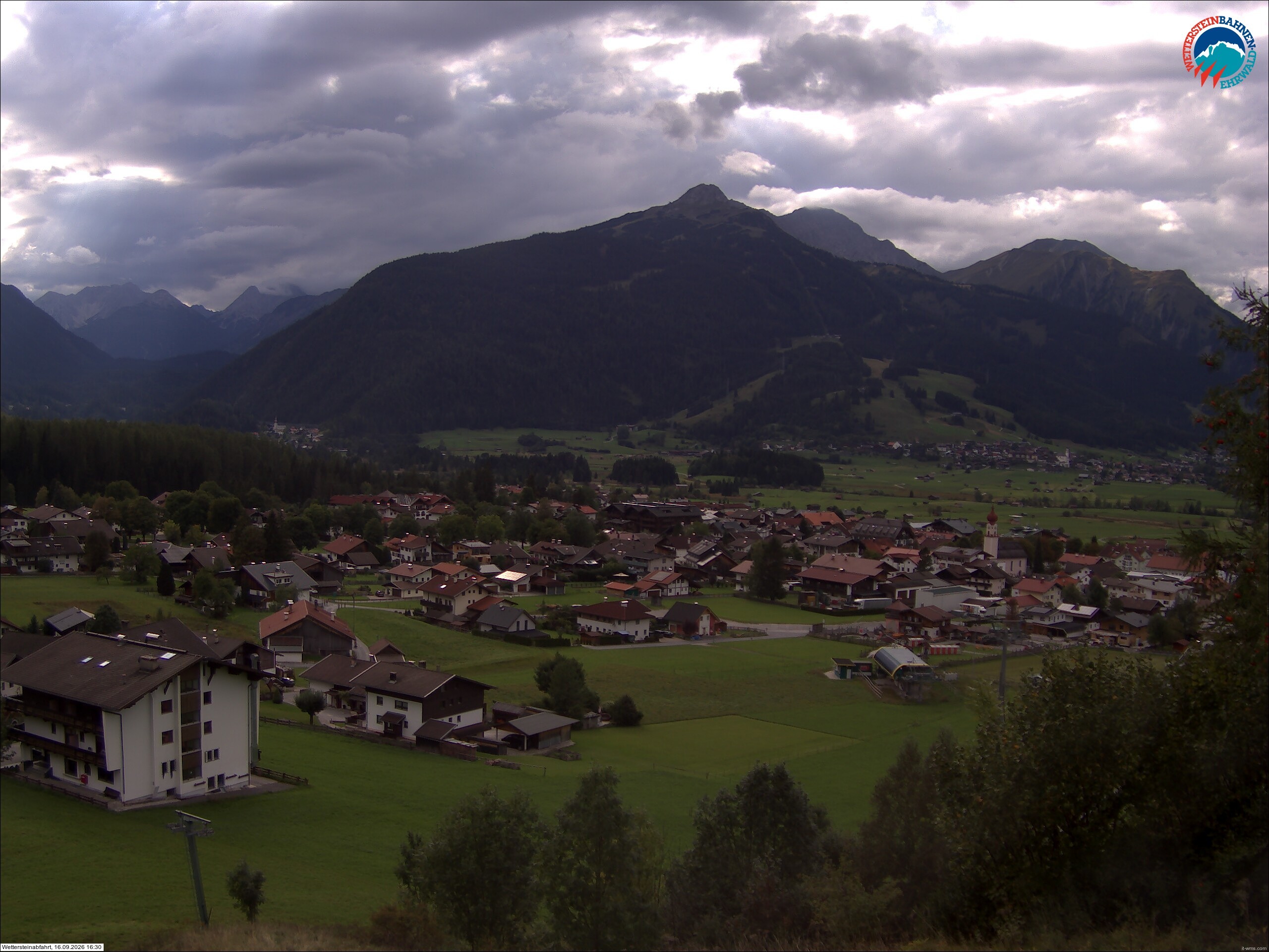 Archived image Webcam Sonnenhang chairlift Ehrwald