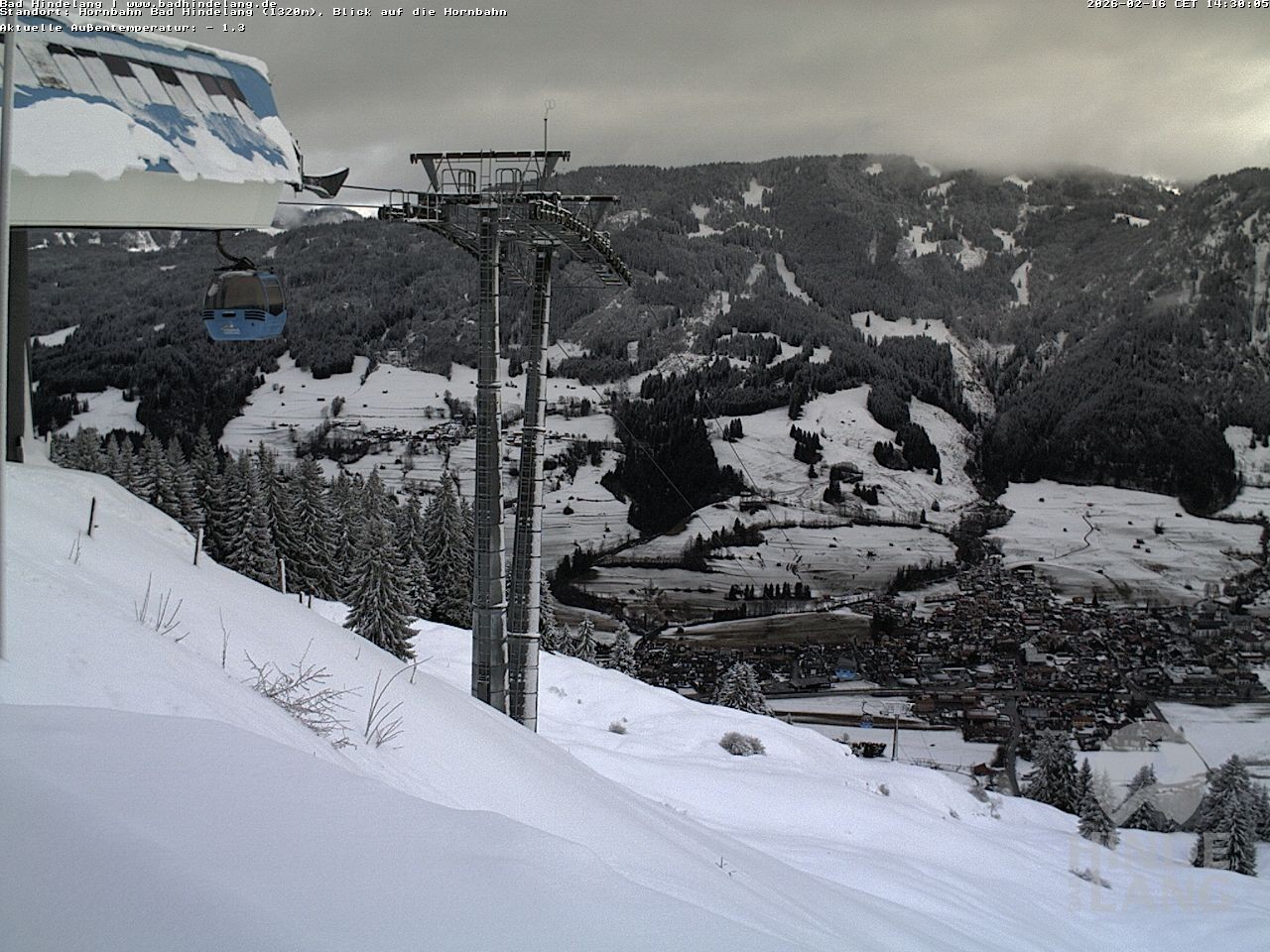 Archived image Webcam Mountain station Hornbahn