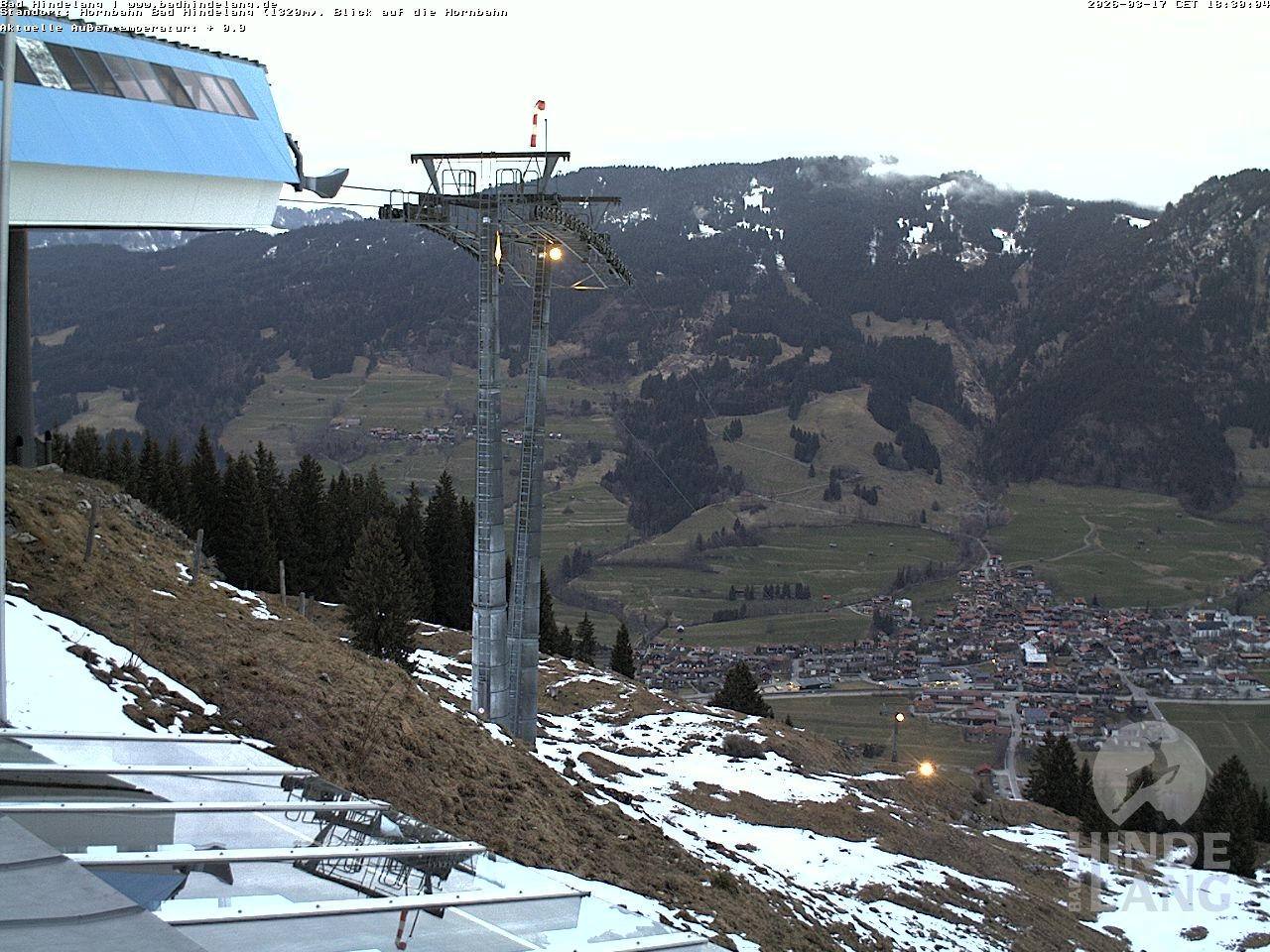 Archived image Webcam Mountain station Hornbahn