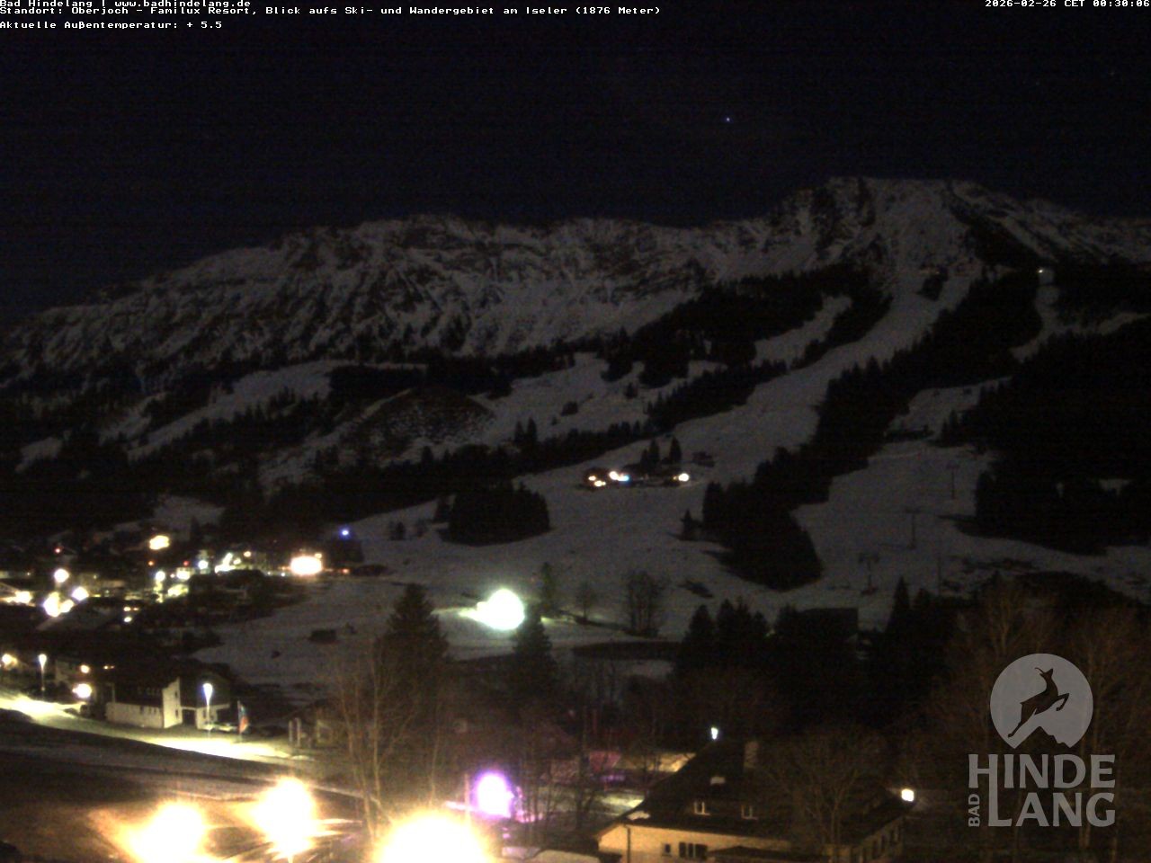 Archived image Webcam View of the kids hotel Oberjoch at the slopes in front