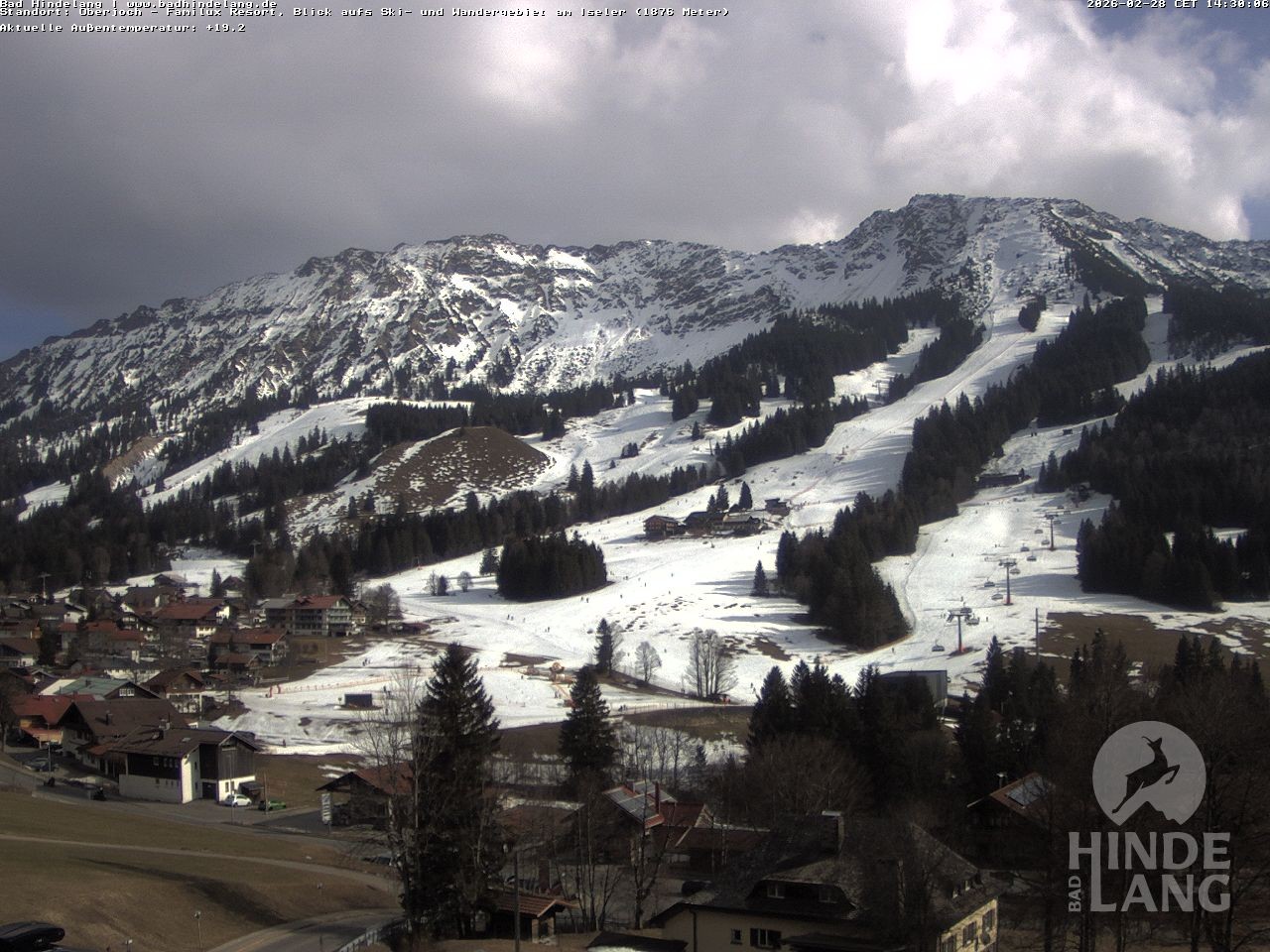 Archiv Foto Webcam Sicht vom Kinderhotel Oberjoch aus auf das Skigebiet gegenüber