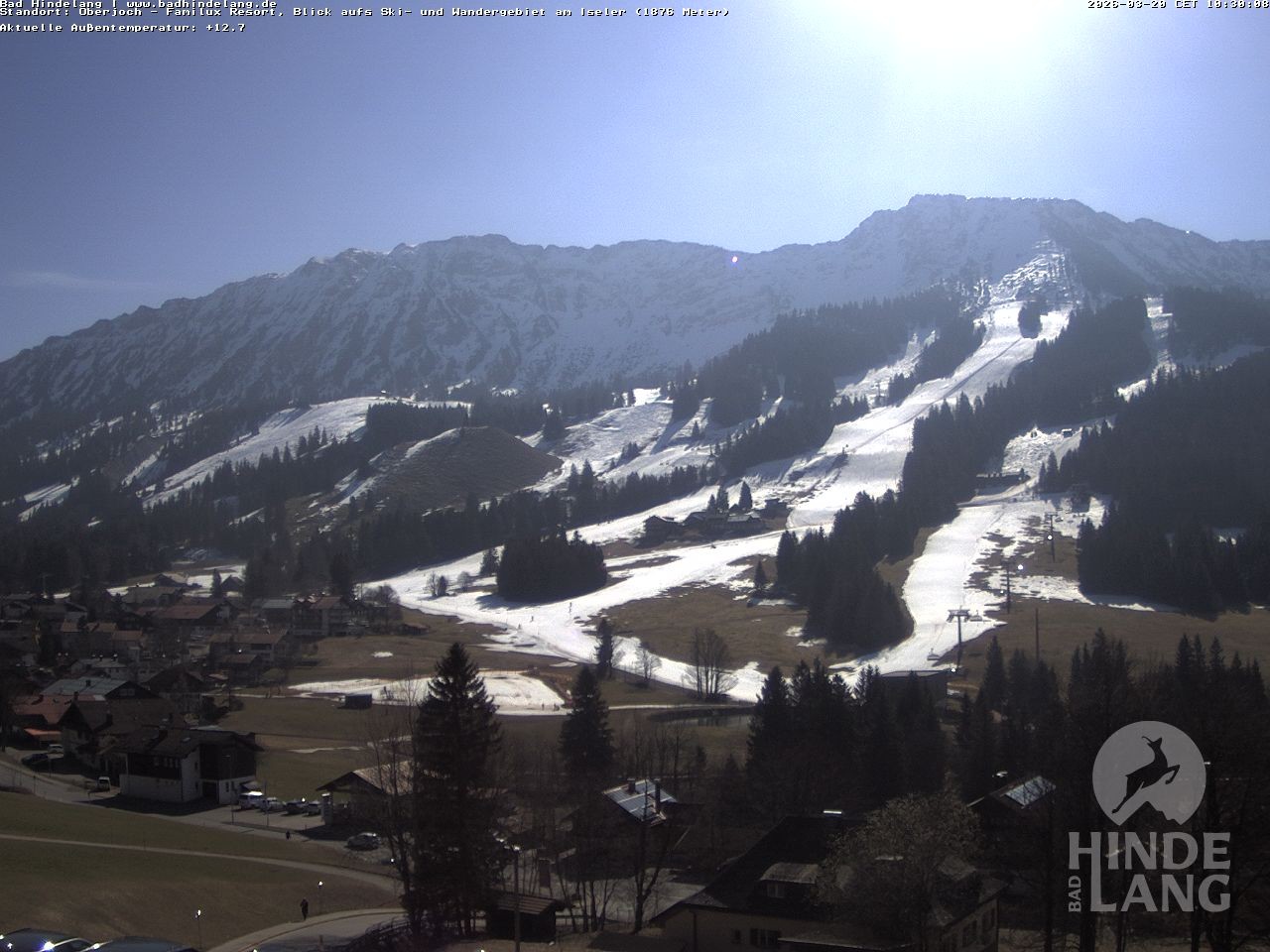 Archived image Webcam View of the kids hotel Oberjoch at the slopes in front