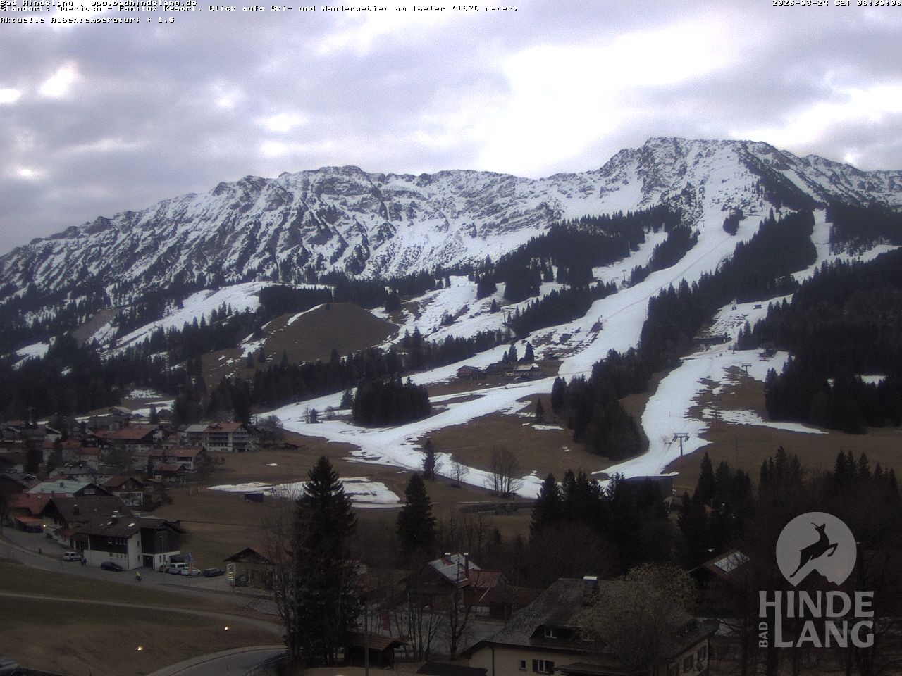 Archived image Webcam View of the kids hotel Oberjoch at the slopes in front