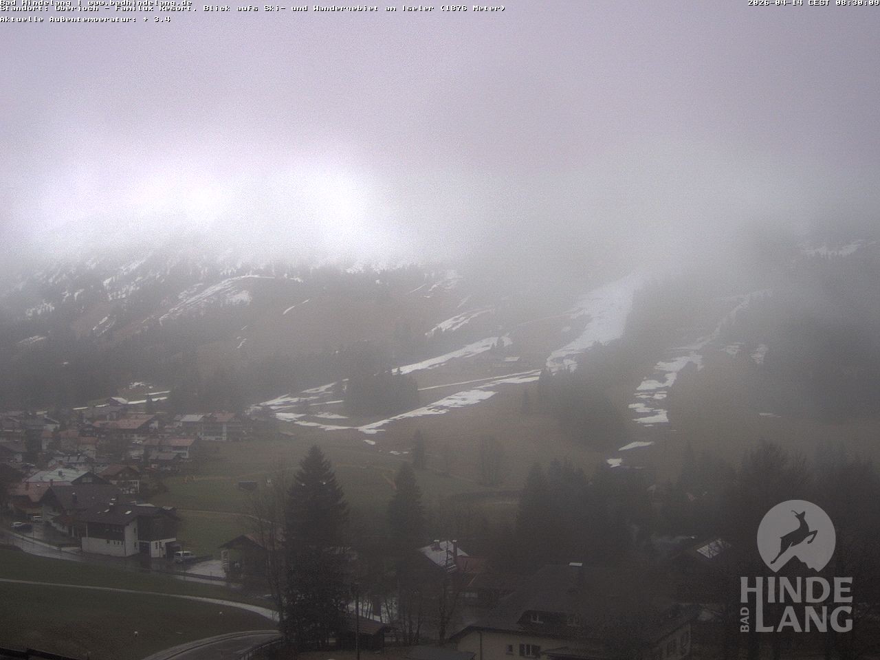 Archived image Webcam View of the kids hotel Oberjoch at the slopes in front