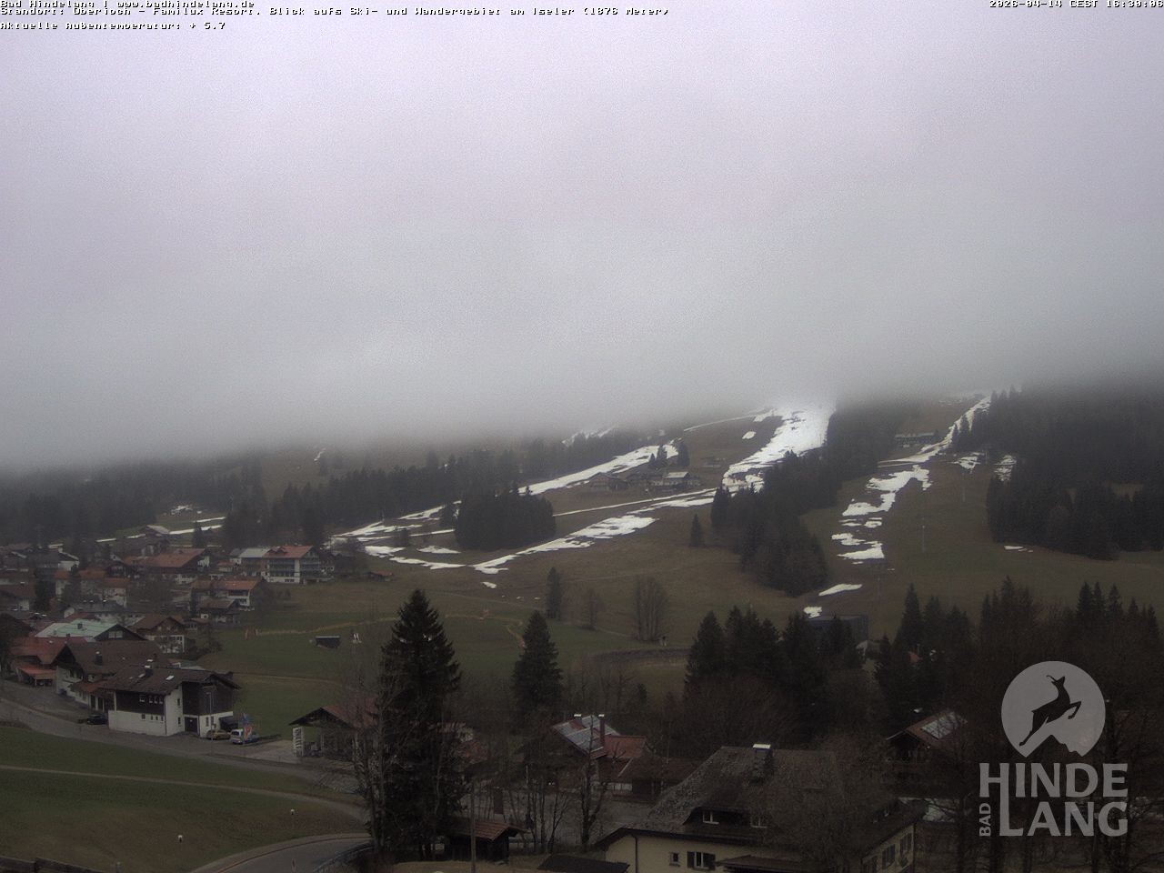 Archived image Webcam View of the kids hotel Oberjoch at the slopes in front