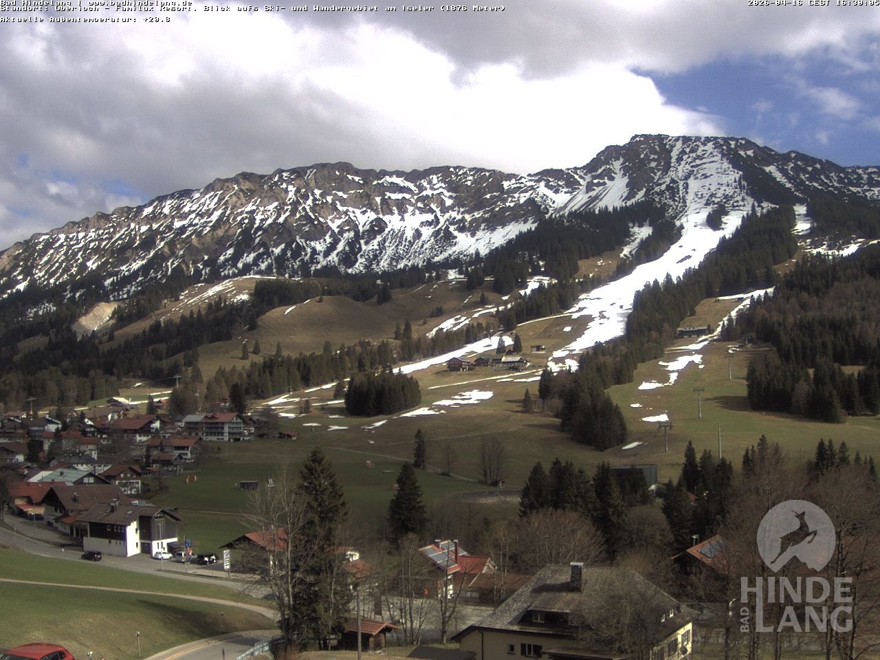 Archiv Foto Webcam Sicht vom Kinderhotel Oberjoch aus auf das Skigebiet gegenüber
