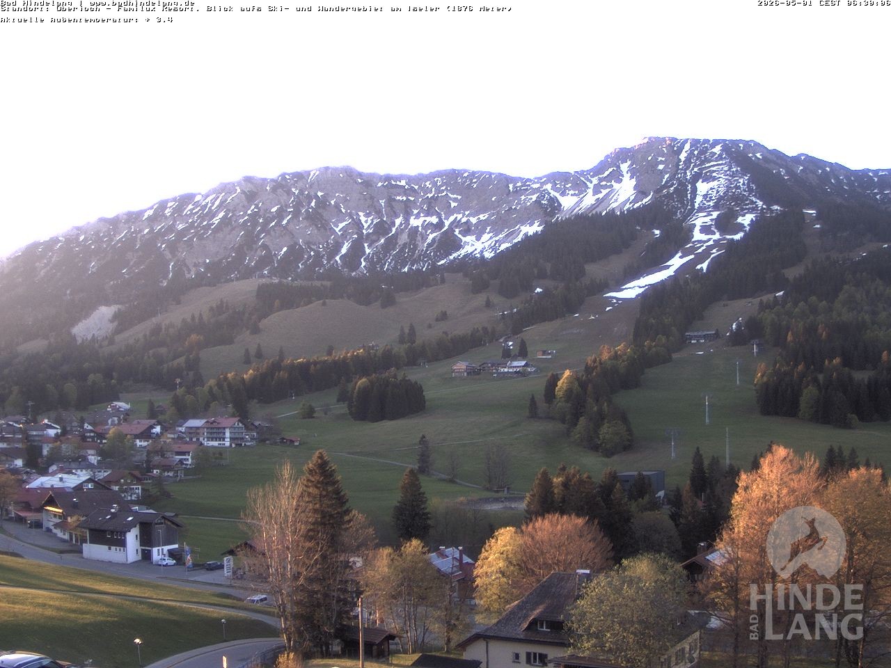 Archived image Webcam View of the kids hotel Oberjoch at the slopes in front