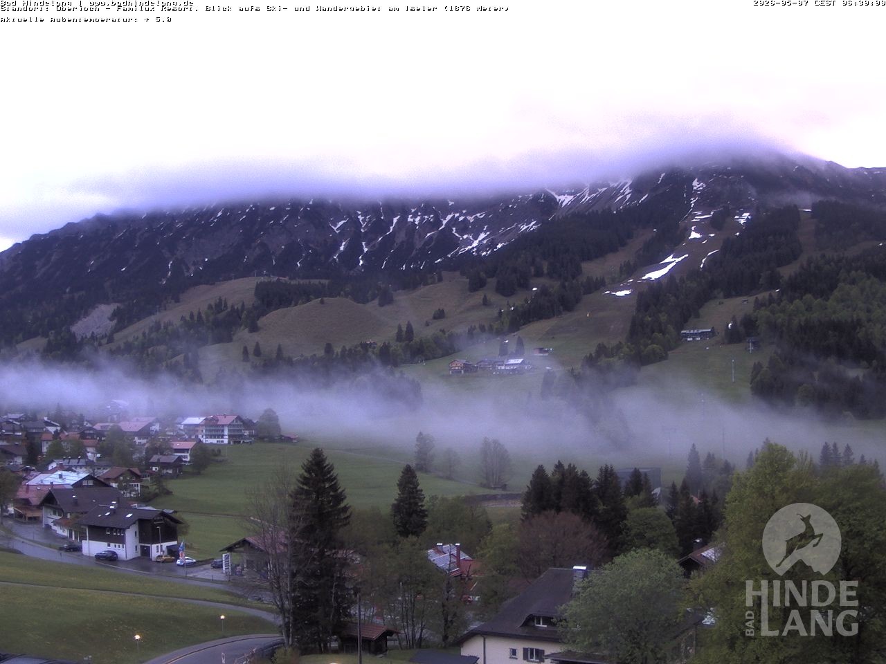 Archived image Webcam View of the kids hotel Oberjoch at the slopes in front