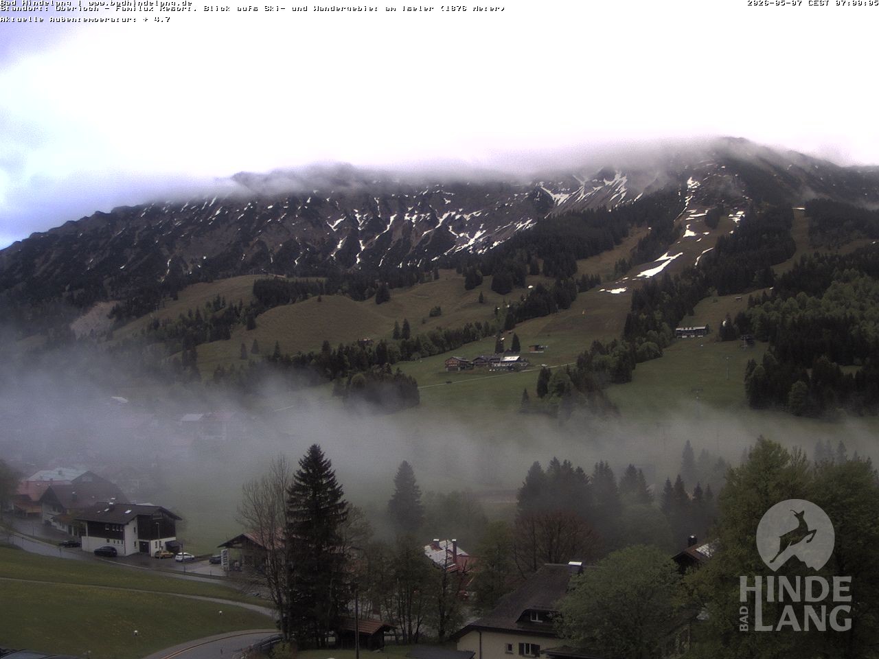 Archived image Webcam View of the kids hotel Oberjoch at the slopes in front