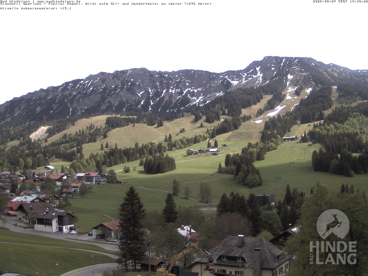 Archived image Webcam View of the kids hotel Oberjoch at the slopes in front