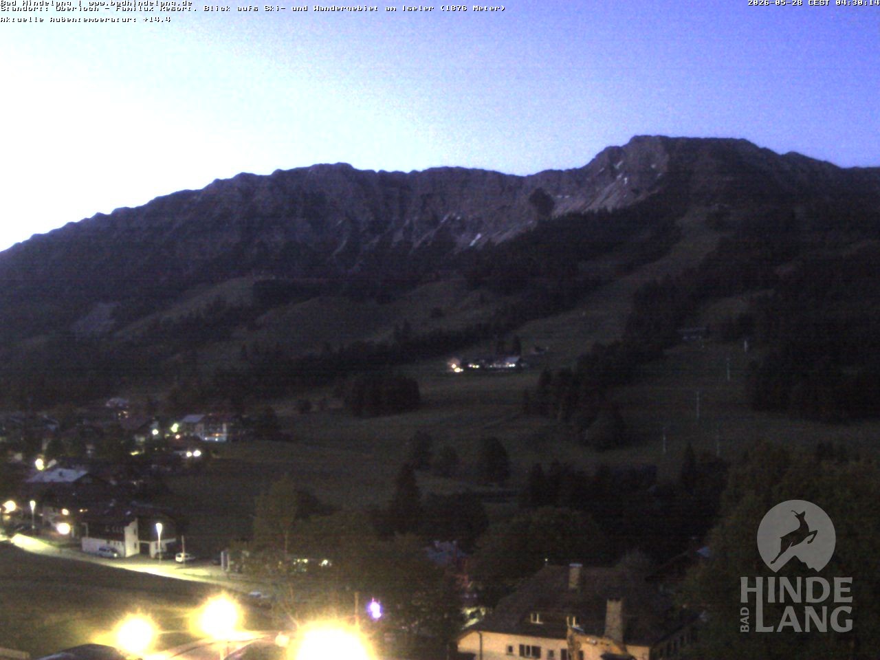 Archived image Webcam View of the kids hotel Oberjoch at the slopes in front