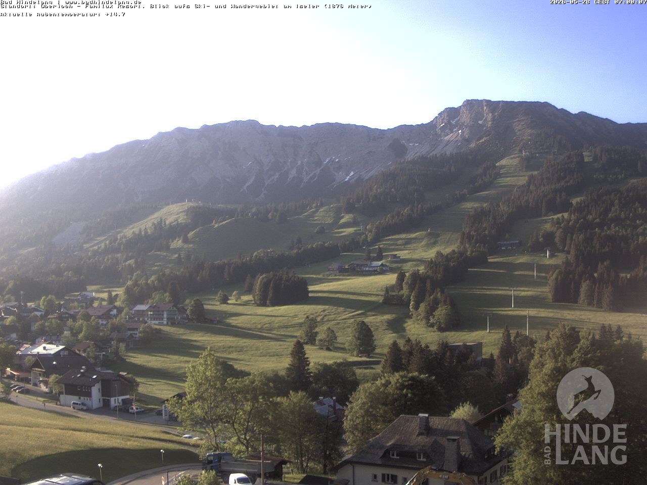 Archived image Webcam View of the kids hotel Oberjoch at the slopes in front