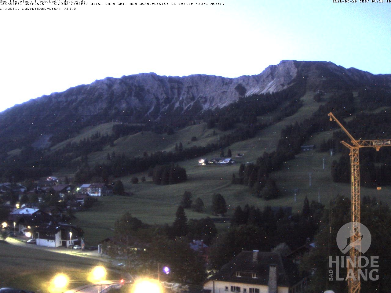 Archived image Webcam View of the kids hotel Oberjoch at the slopes in front