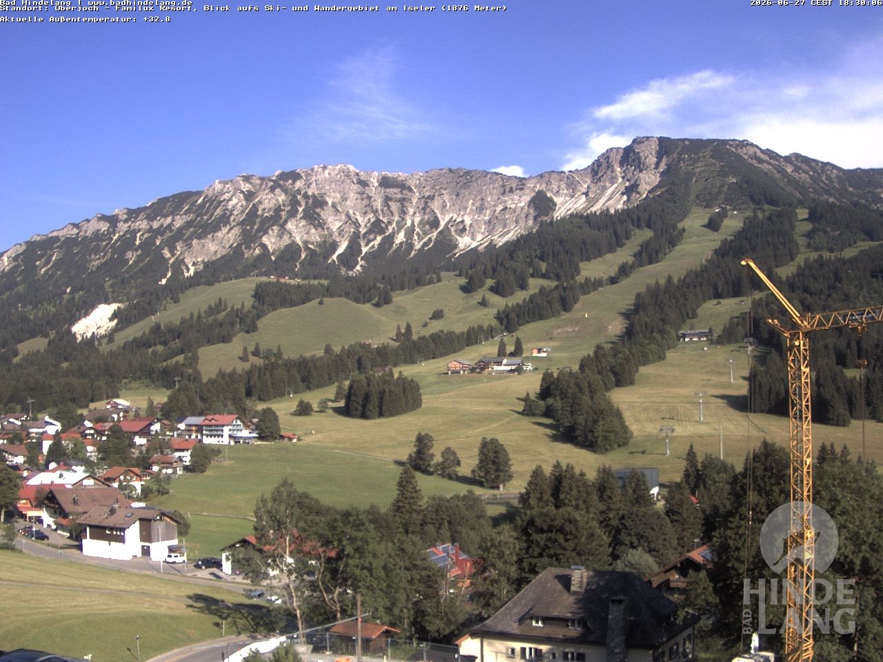 Archived image Webcam View of the kids hotel Oberjoch at the slopes in front