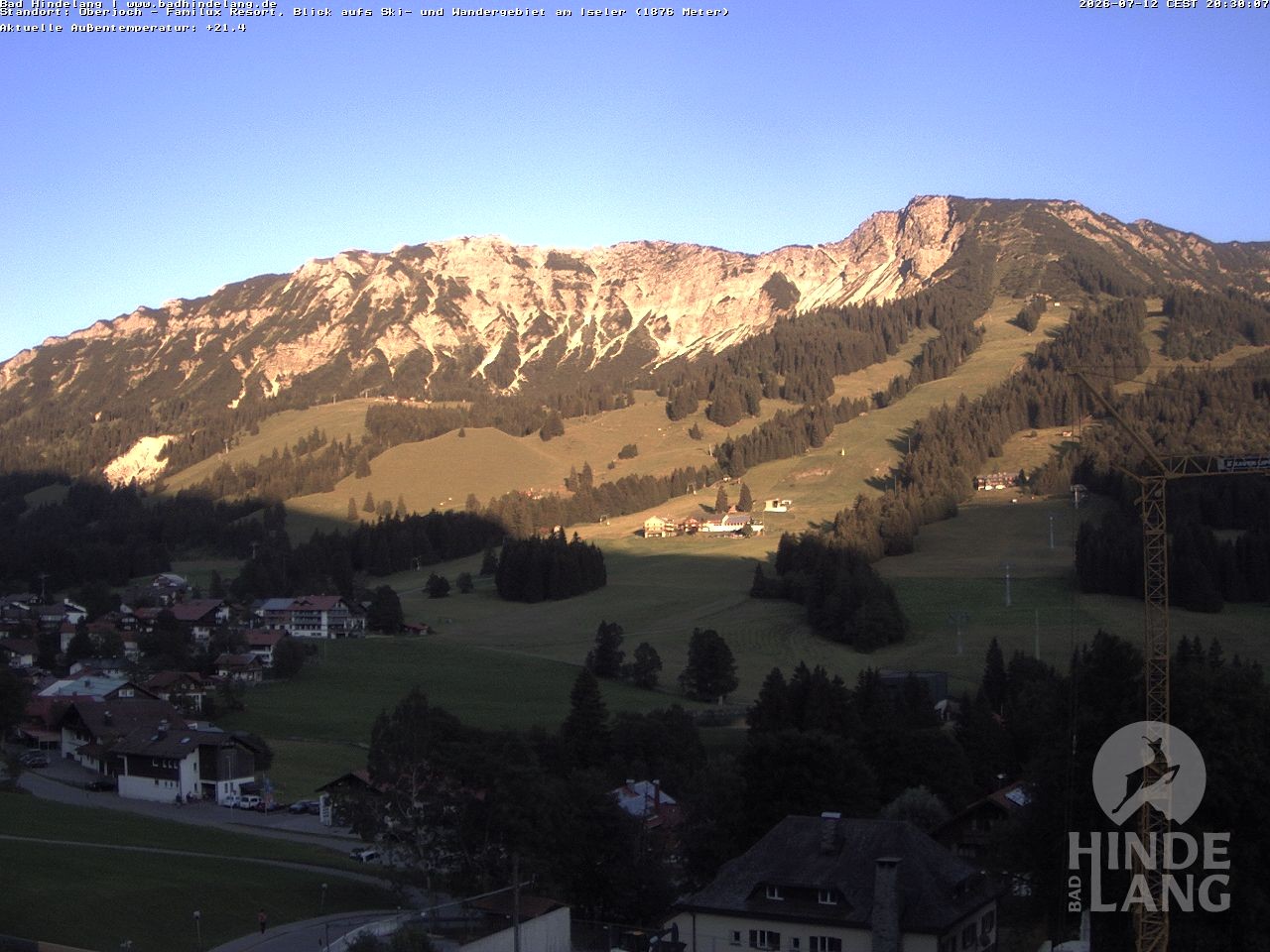 Archived image Webcam View of the kids hotel Oberjoch at the slopes in front