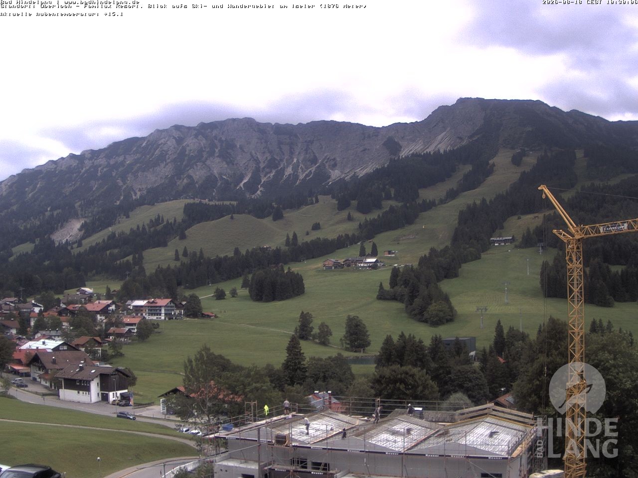 Archived image Webcam View of the kids hotel Oberjoch at the slopes in front