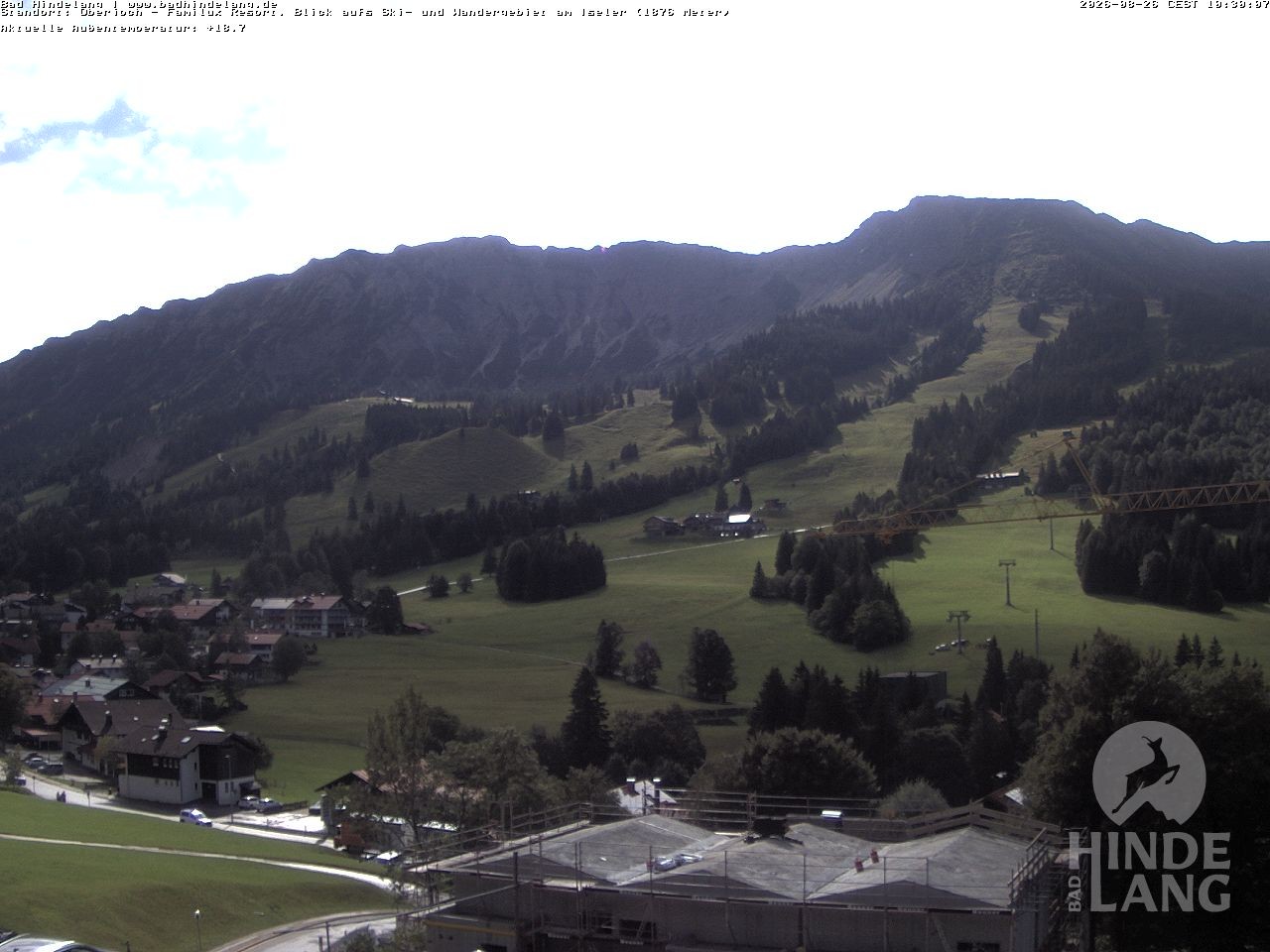 Archived image Webcam View of the kids hotel Oberjoch at the slopes in front