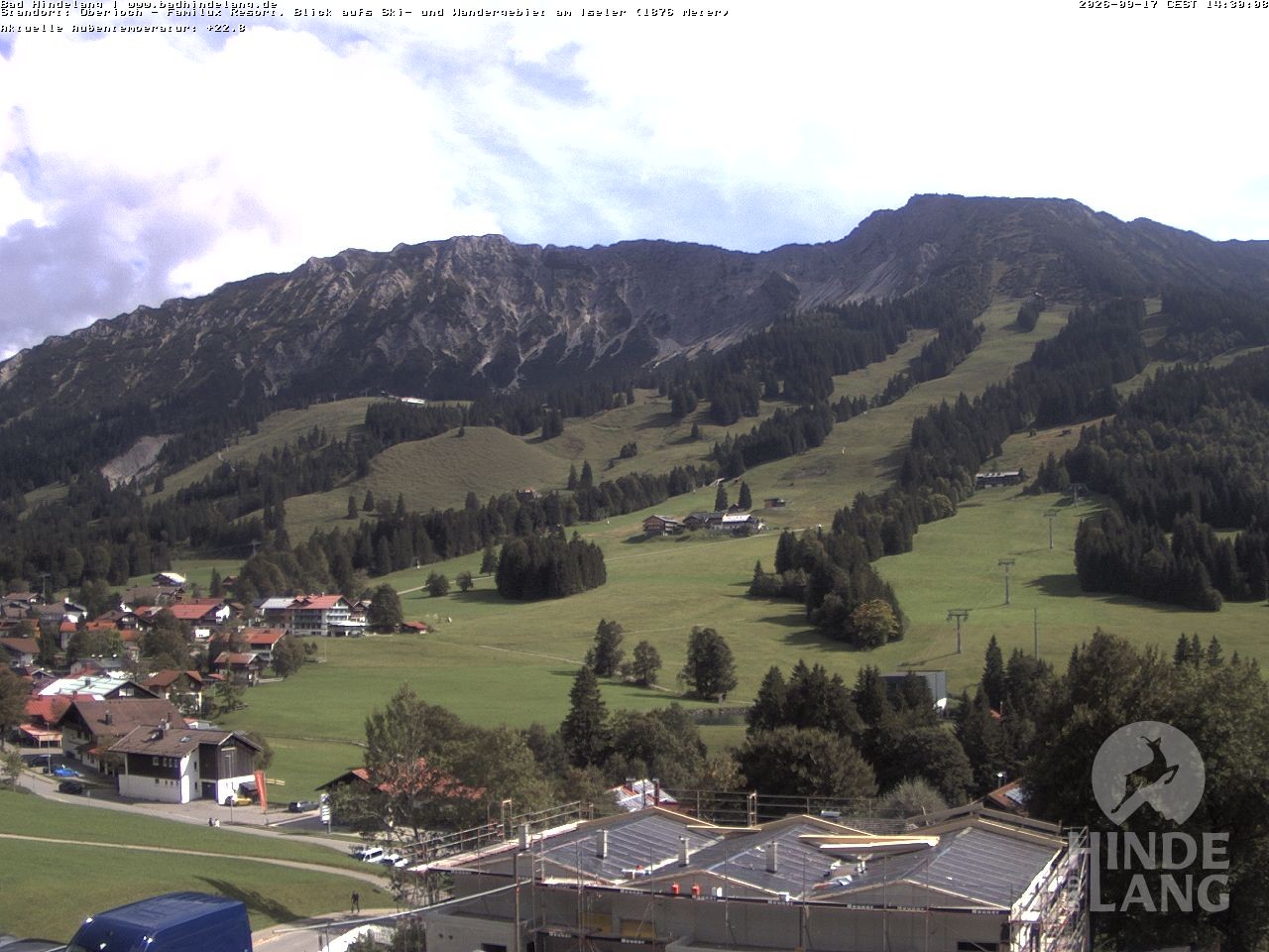 Archived image Webcam View of the kids hotel Oberjoch at the slopes in front