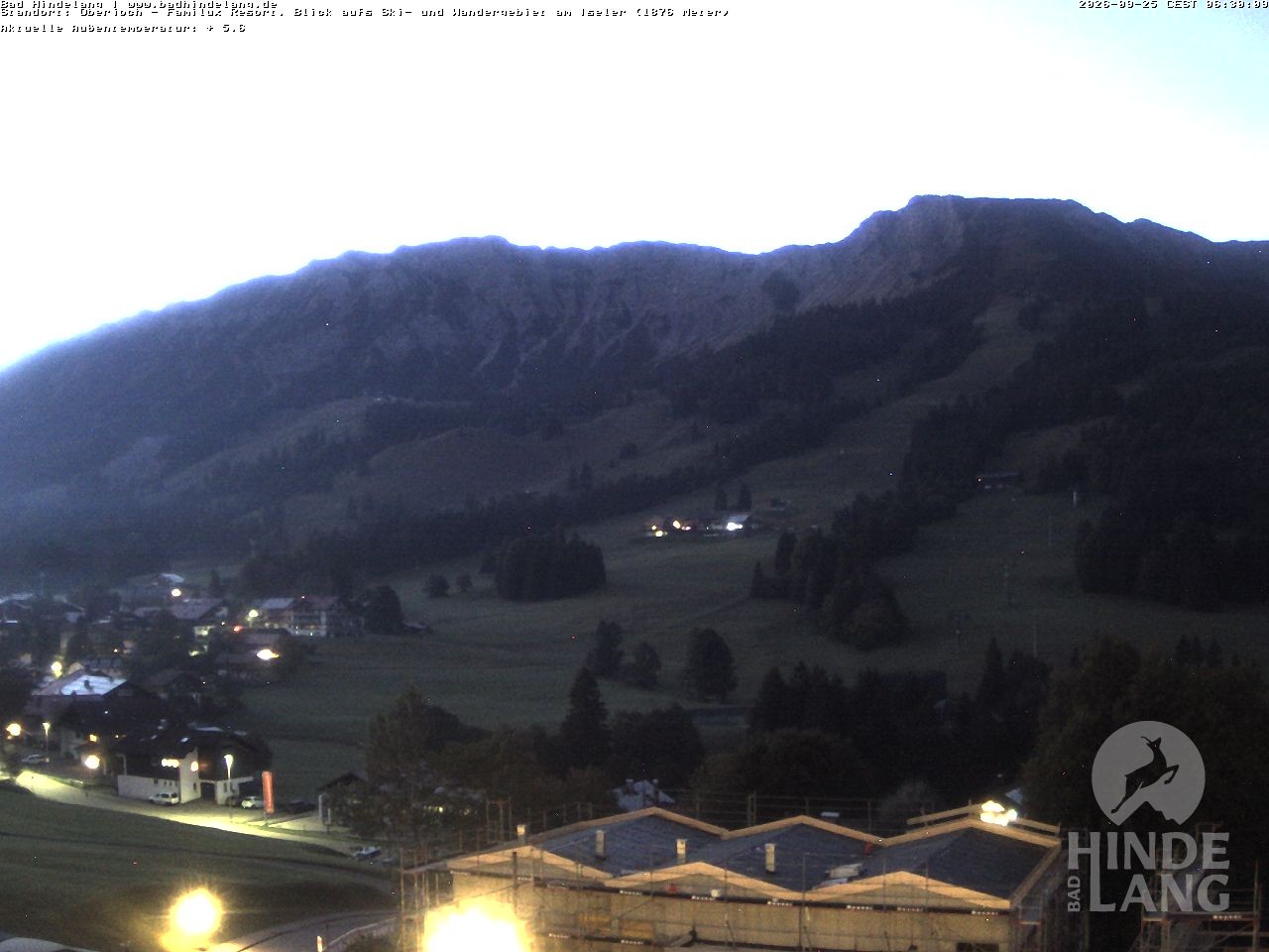 Archived image Webcam View of the kids hotel Oberjoch at the slopes in front