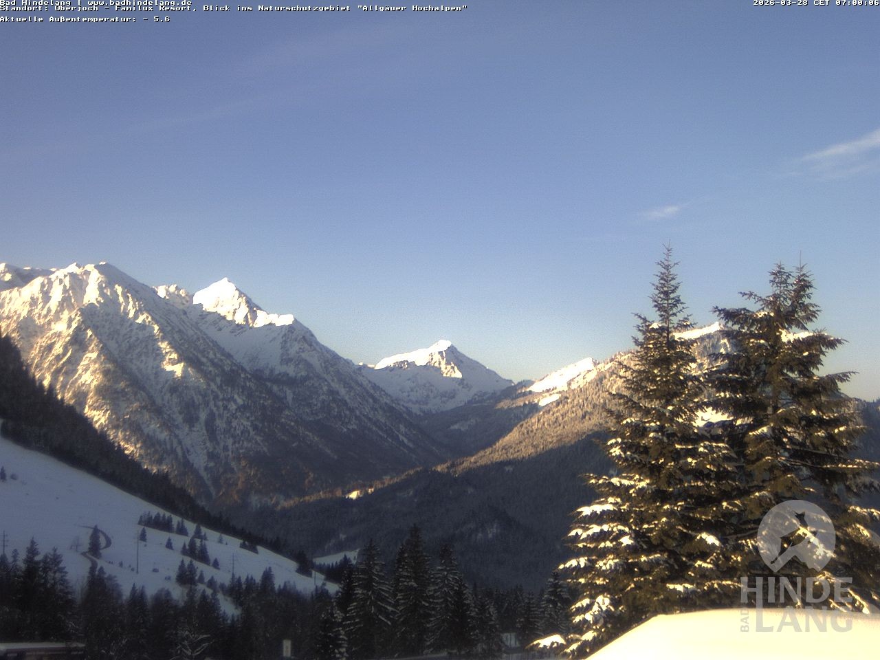 Archived image Webcam Kids hotel Oberjoch: view at the nature reseve "Allgäuer Hochalpen"