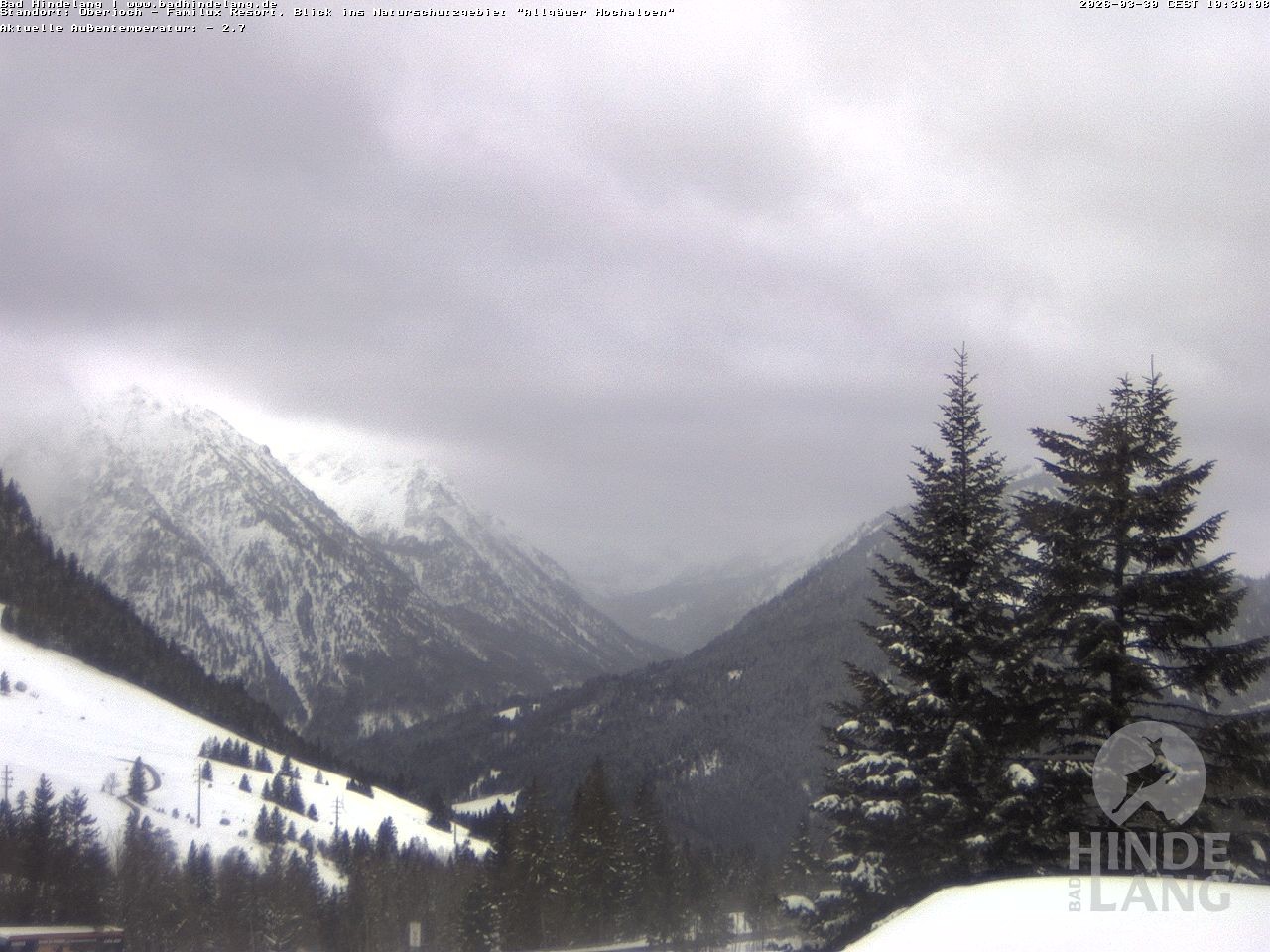 Archived image Webcam Kids hotel Oberjoch: view at the nature reseve "Allgäuer Hochalpen"