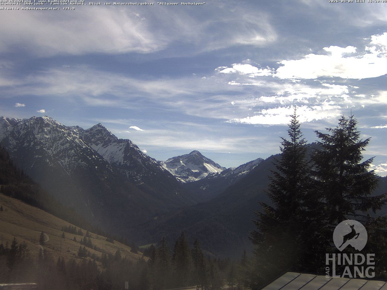 Archived image Webcam Kids hotel Oberjoch: view at the nature reseve "Allgäuer Hochalpen"