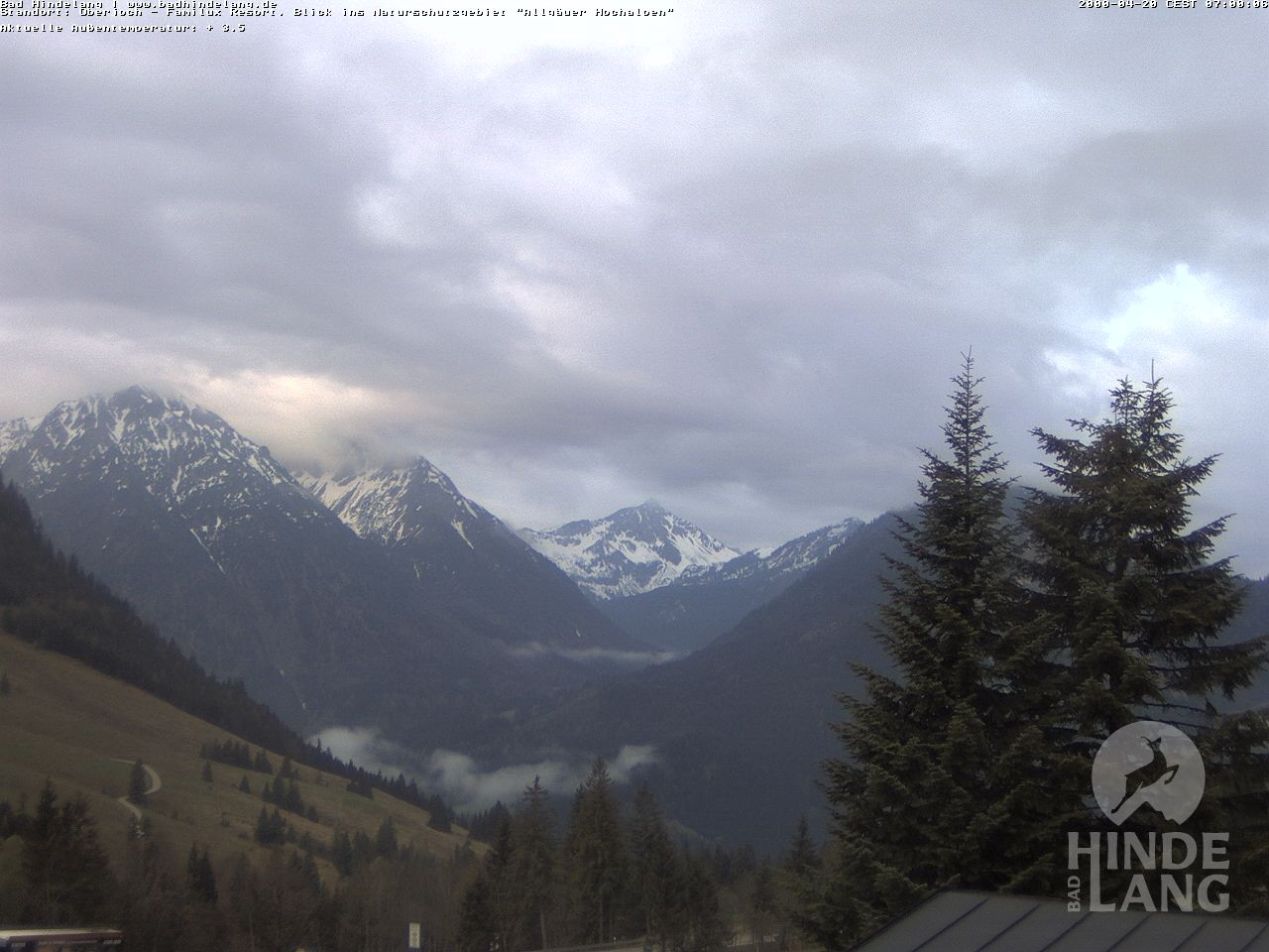 Archived image Webcam Kids hotel Oberjoch: view at the nature reseve "Allgäuer Hochalpen"