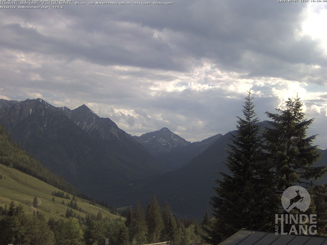 Archived image Webcam Kids hotel Oberjoch: view at the nature reseve "Allgäuer Hochalpen"